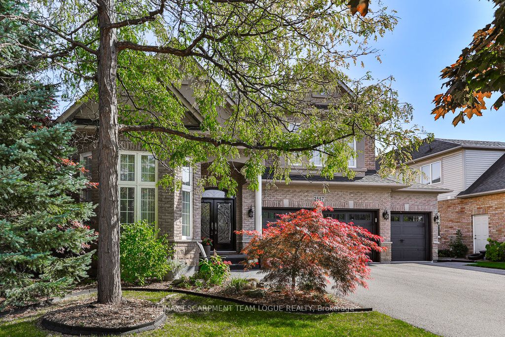 2557 ARMOUR Crescent