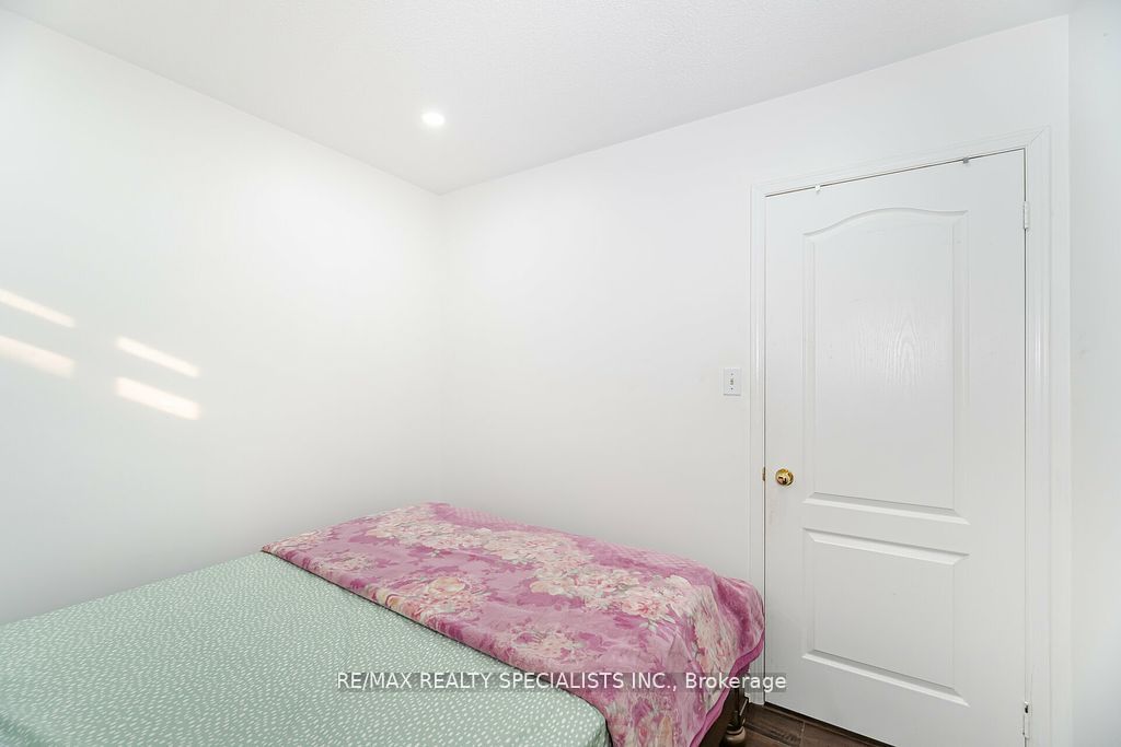 27 Coachwhip Road