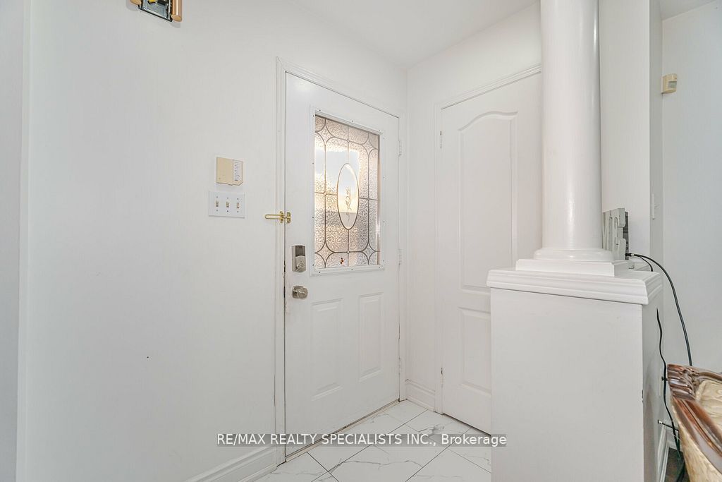 27 Coachwhip Road