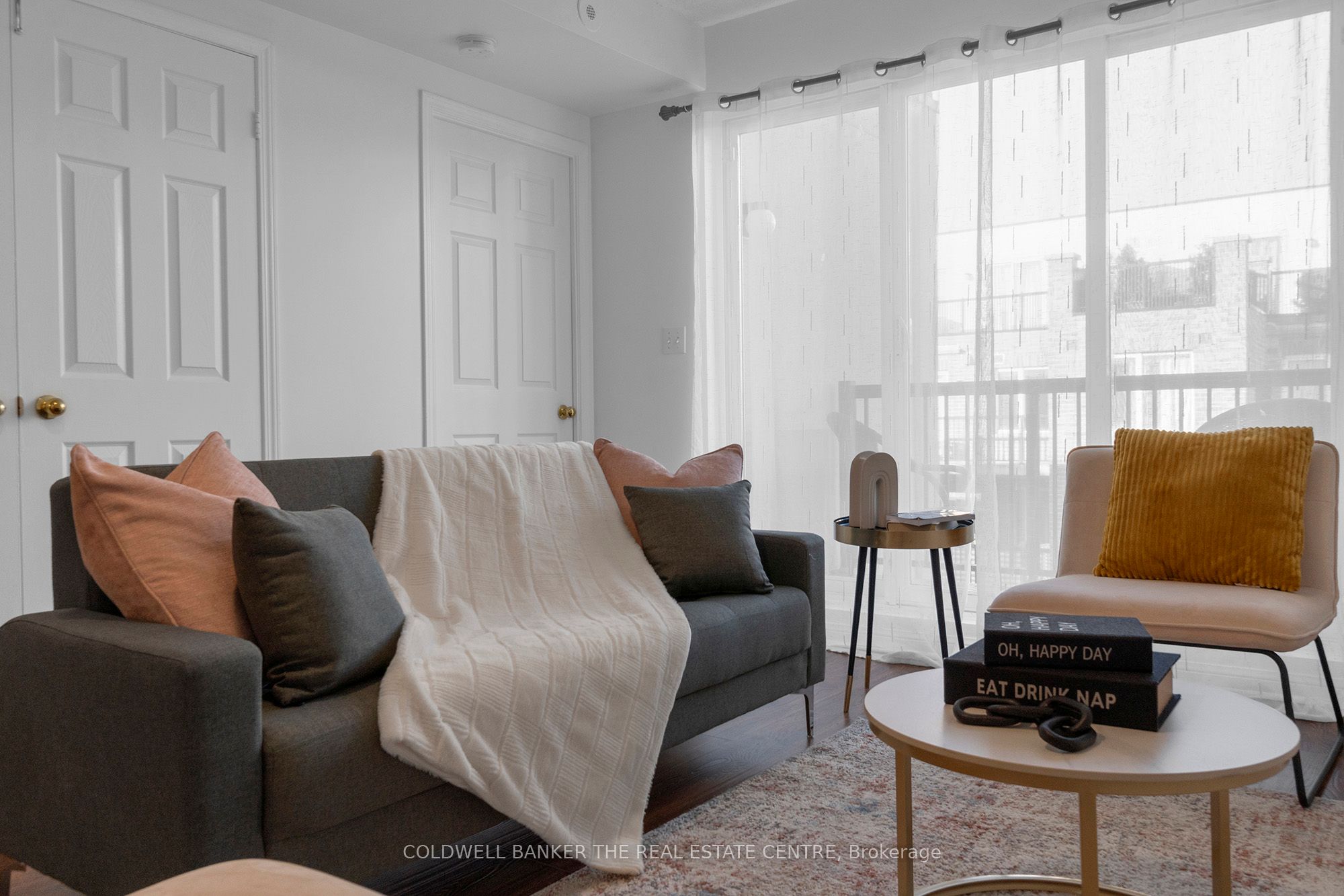 3047 Finch Avenue W, #2057