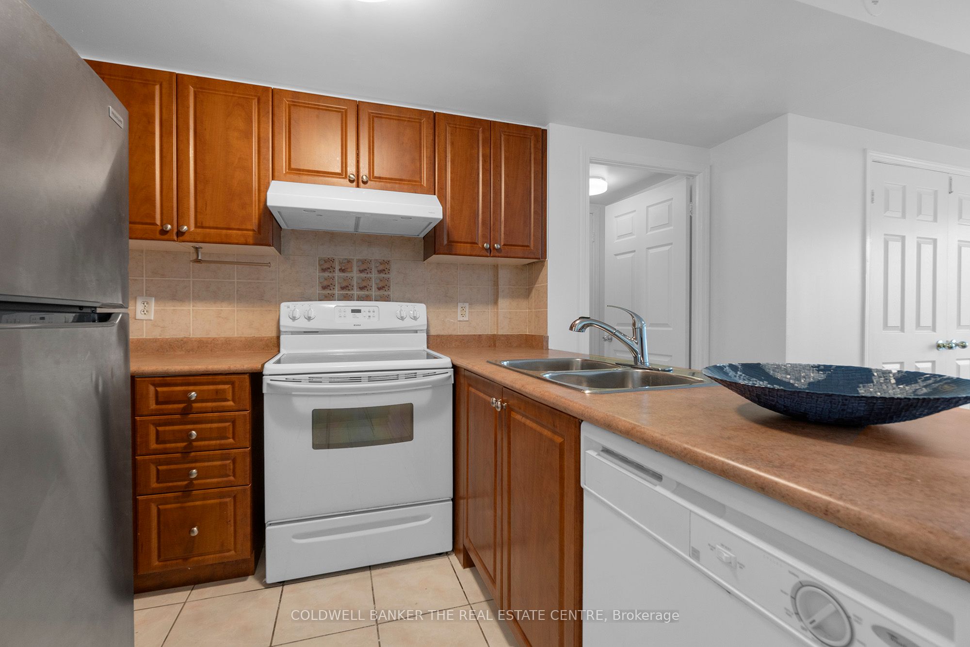 3047 Finch Avenue W, #2057