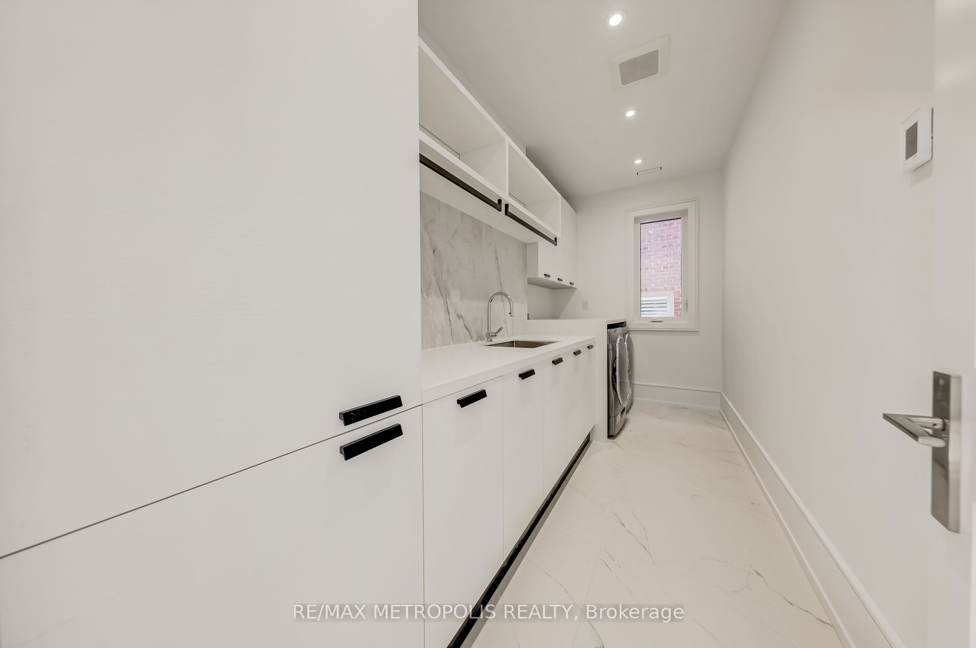 12 Bearwood Drive