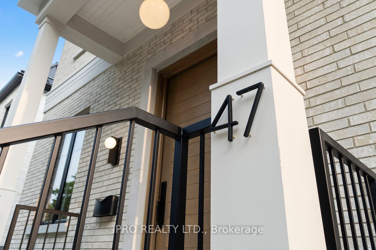 47 Ambleside Avenue