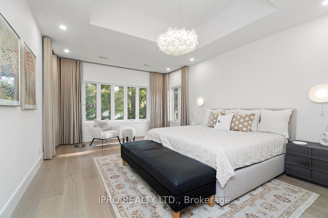 47 Ambleside Avenue