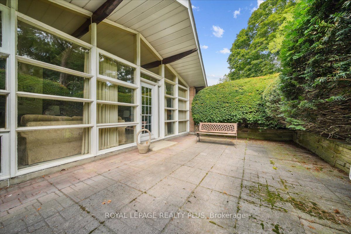 240 South Service Road
