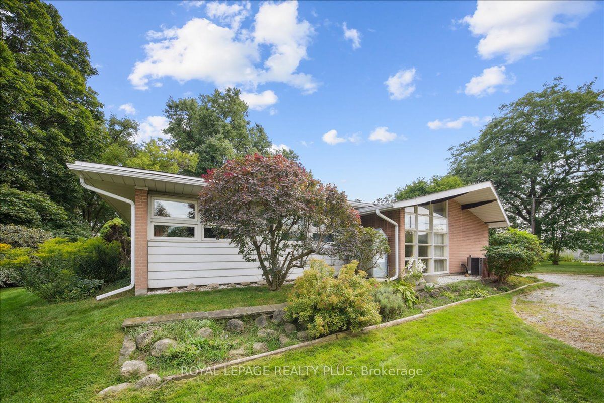 240 South Service Road