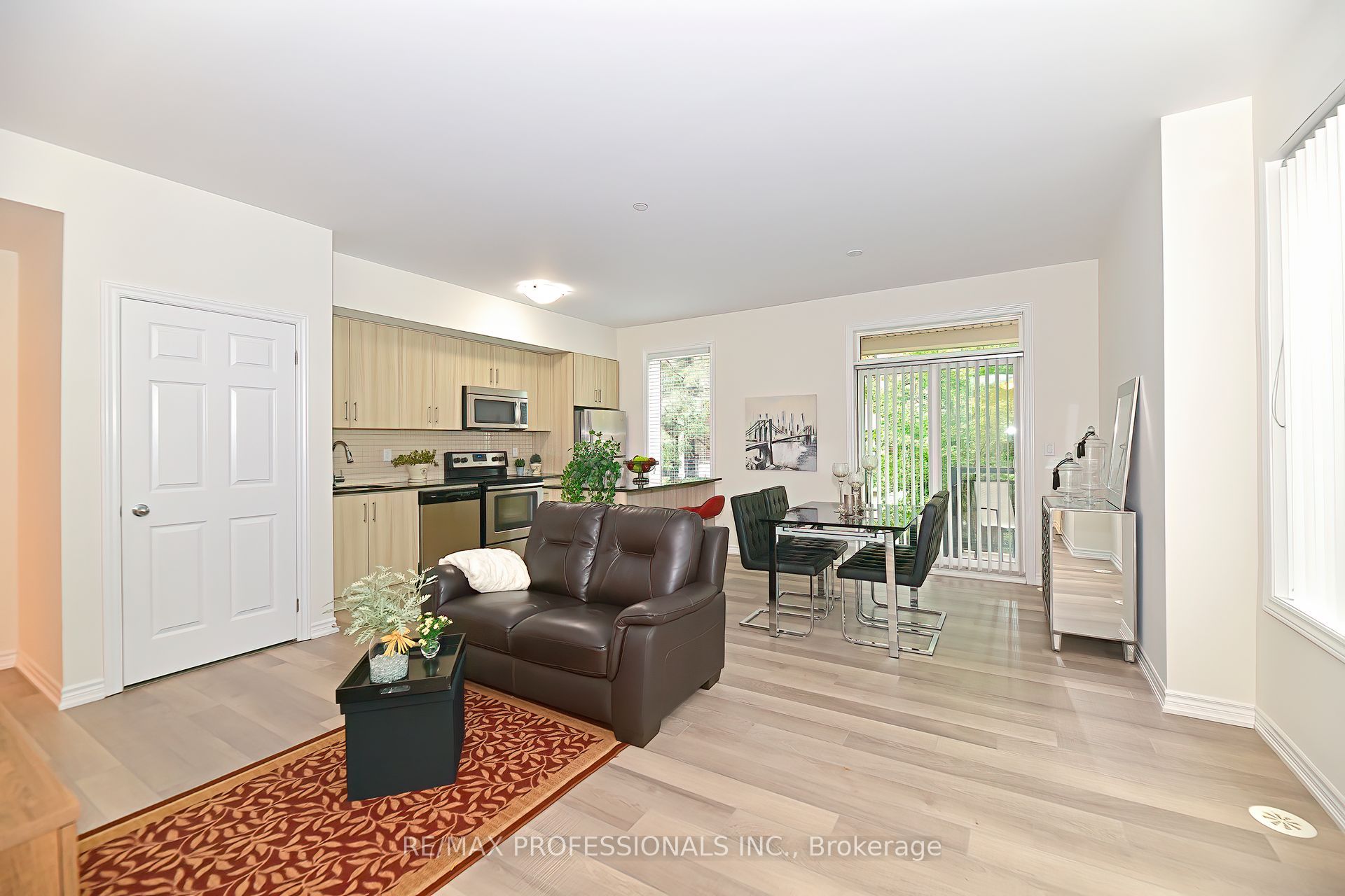 50 Carnation Avenue, #132