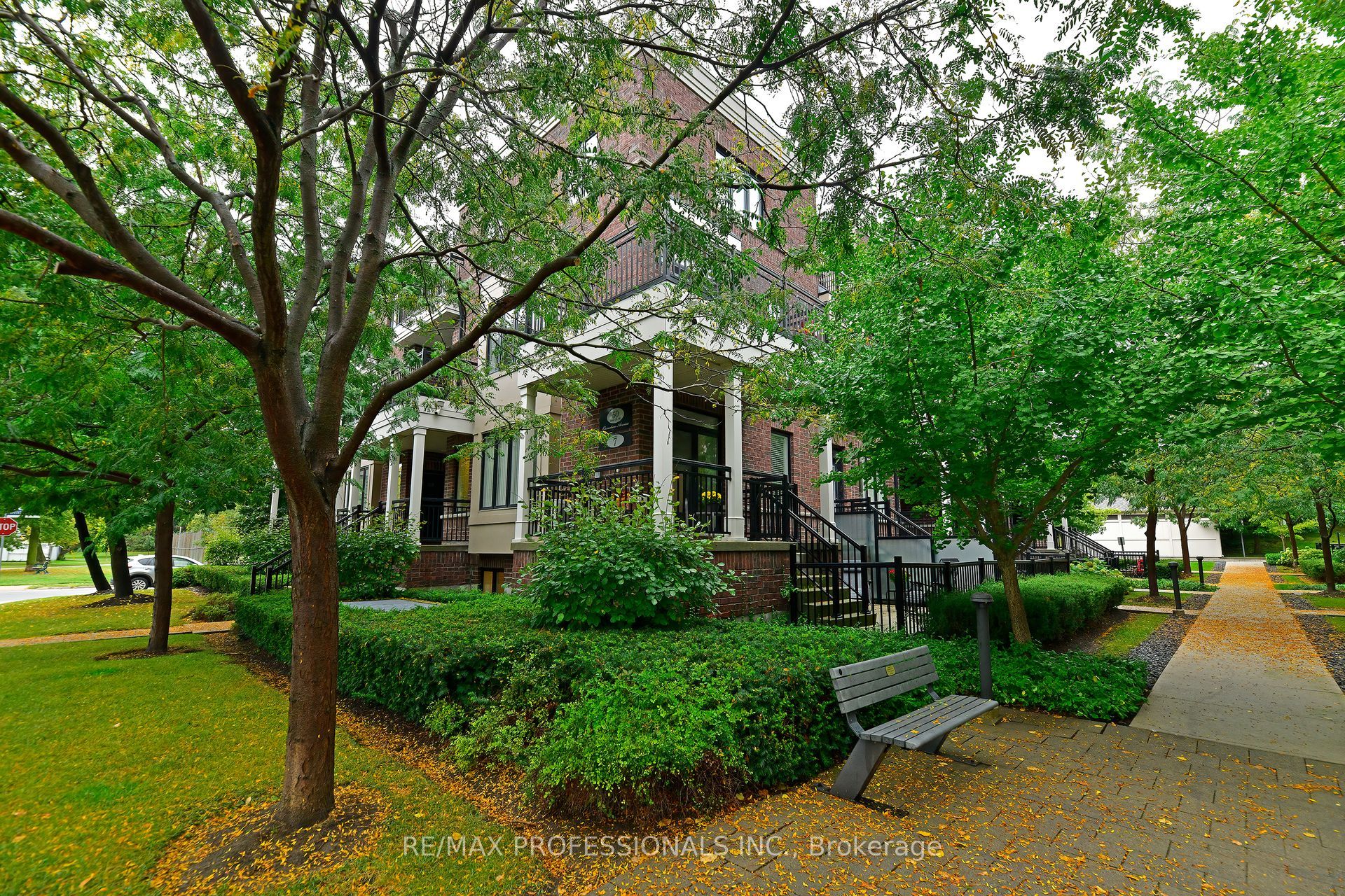 50 Carnation Avenue, #132
