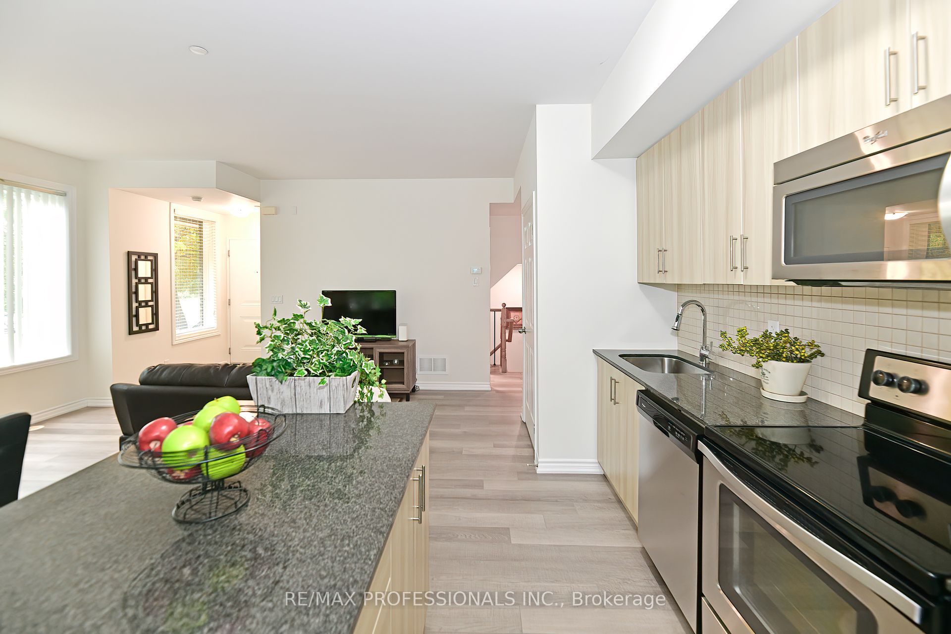 50 Carnation Avenue, #132