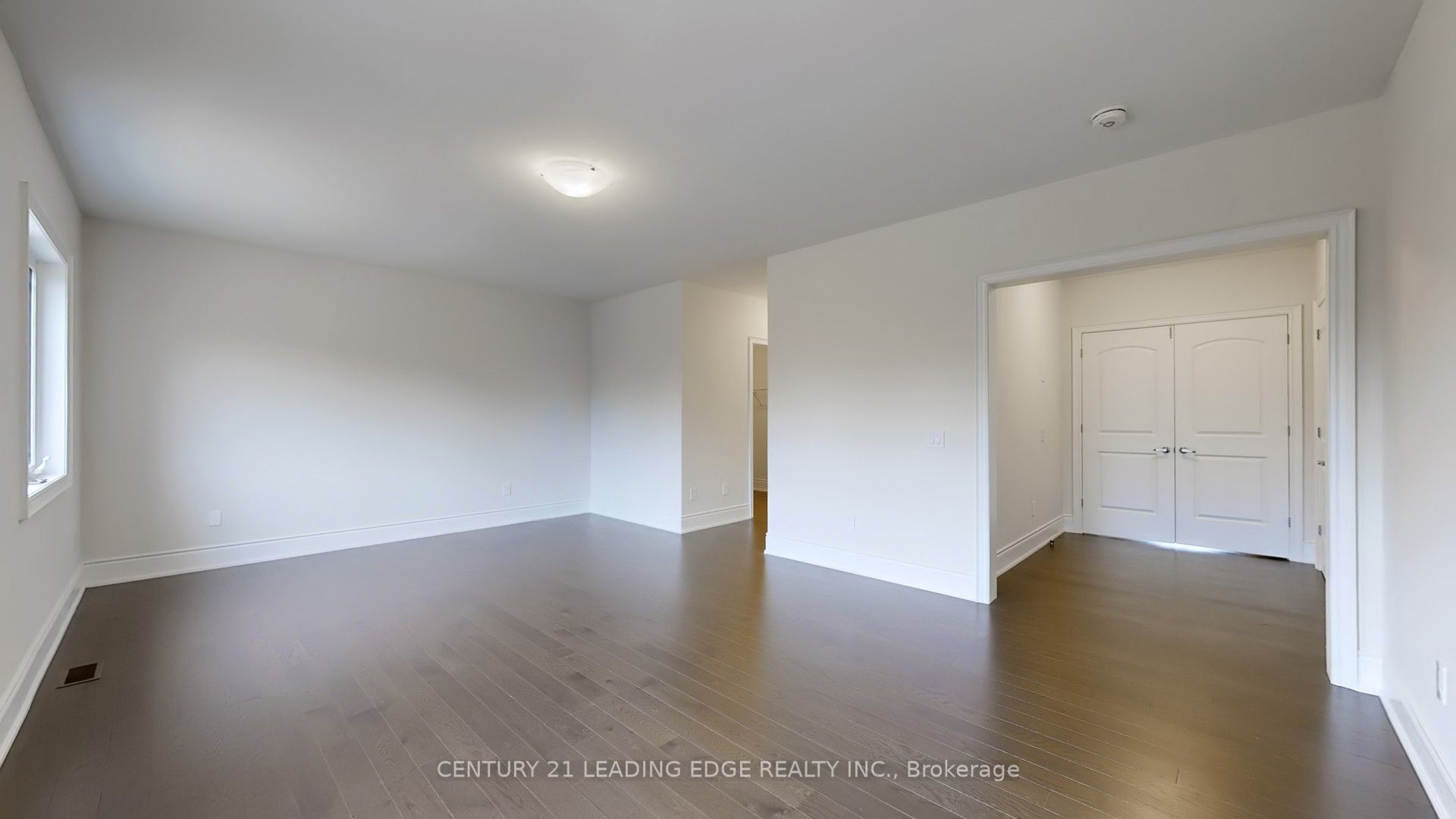 55 Raspberry Ridge Avenue