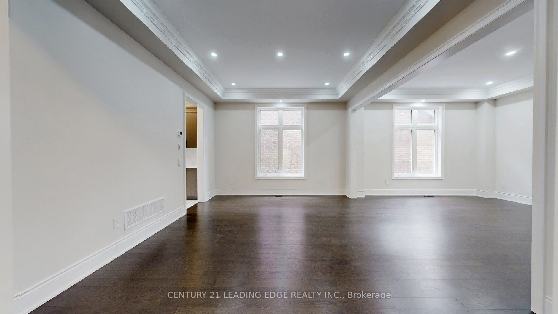 55 Raspberry Ridge Avenue