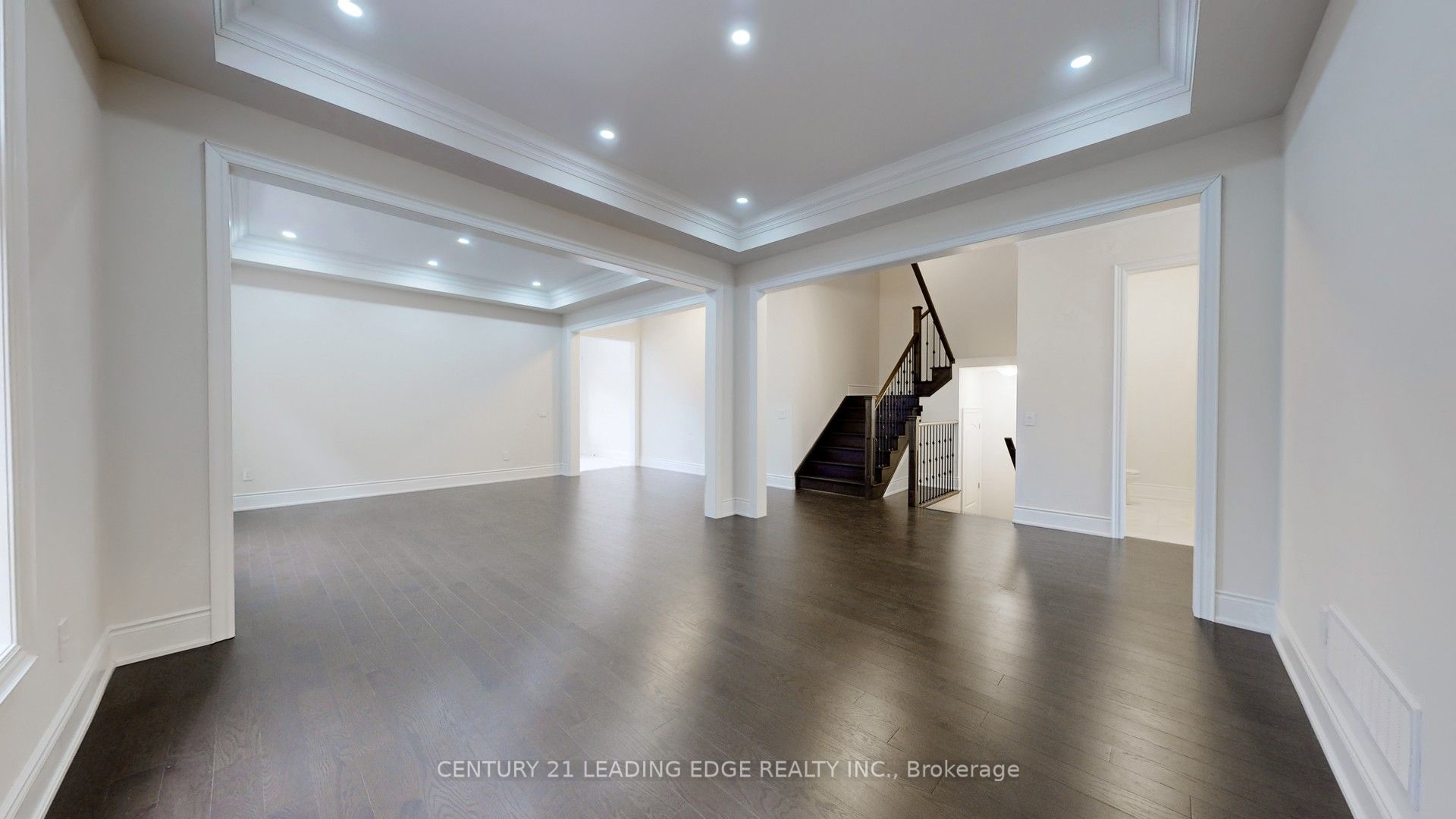 55 Raspberry Ridge Avenue