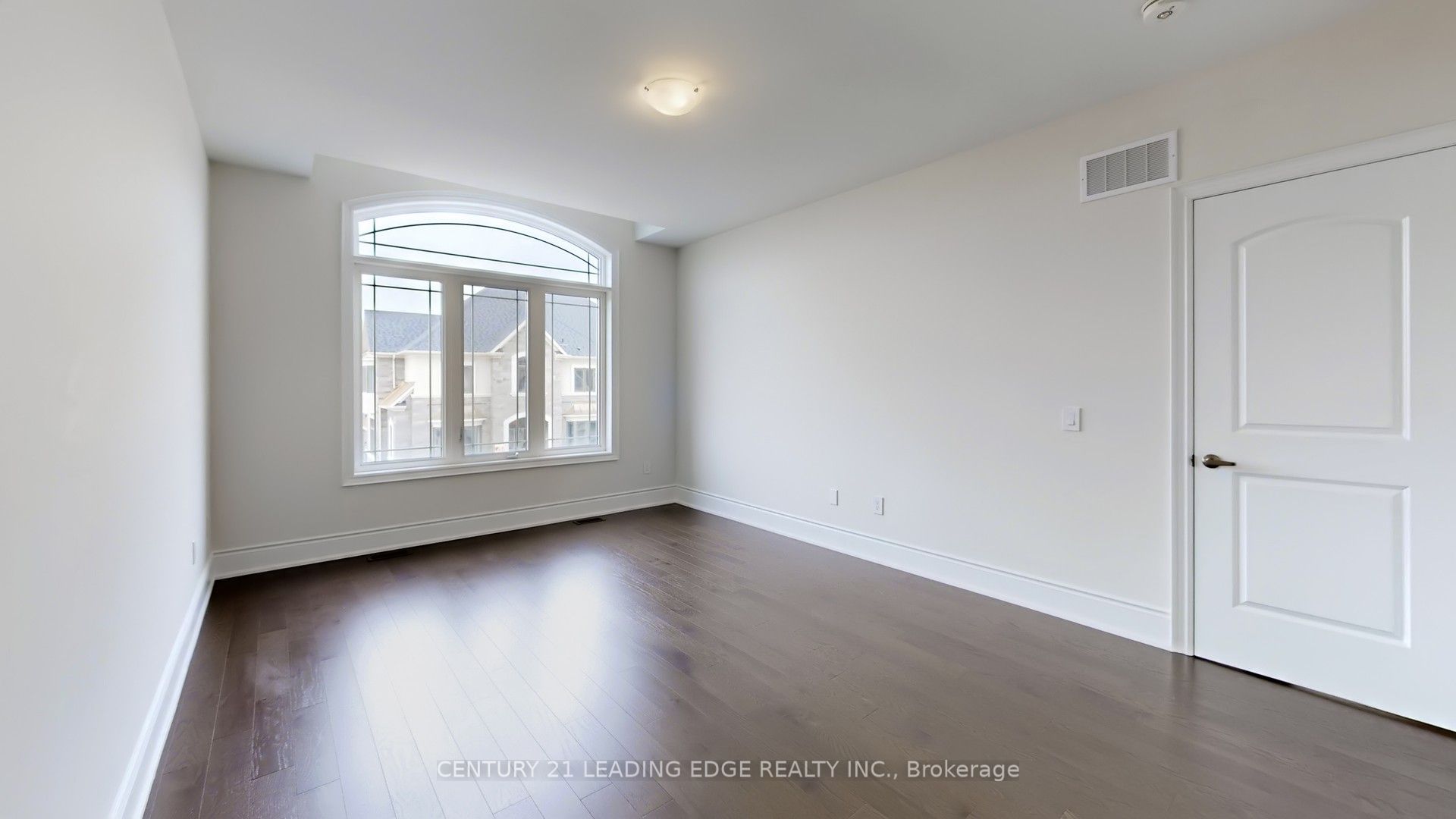 55 Raspberry Ridge Avenue
