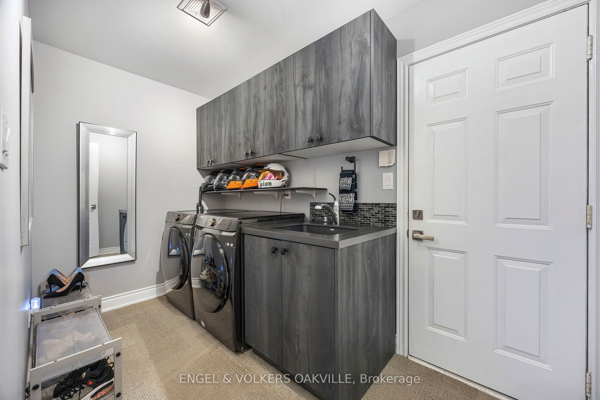 138 Cedargrove Road