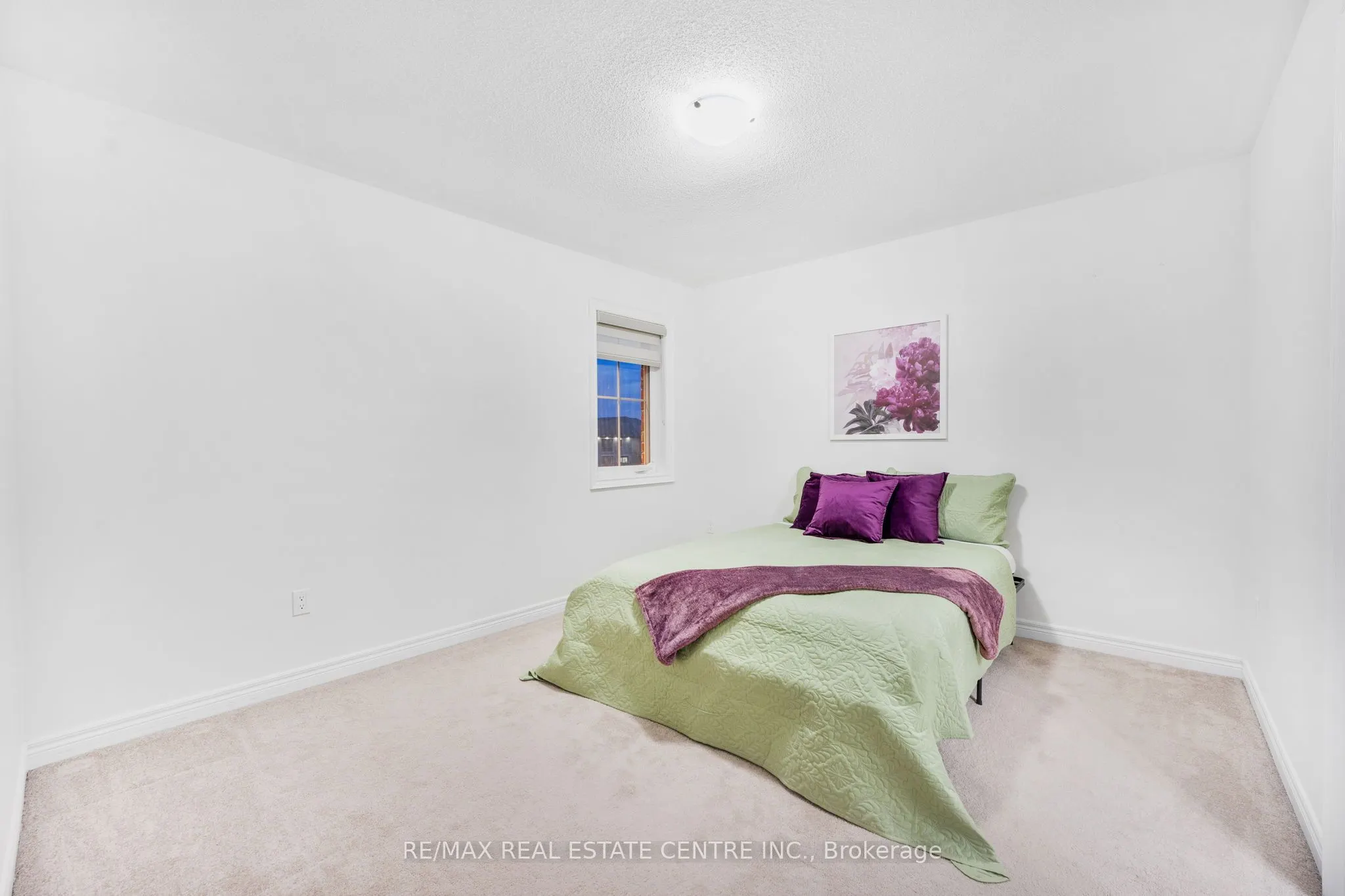 5 Forsyth Crescent E