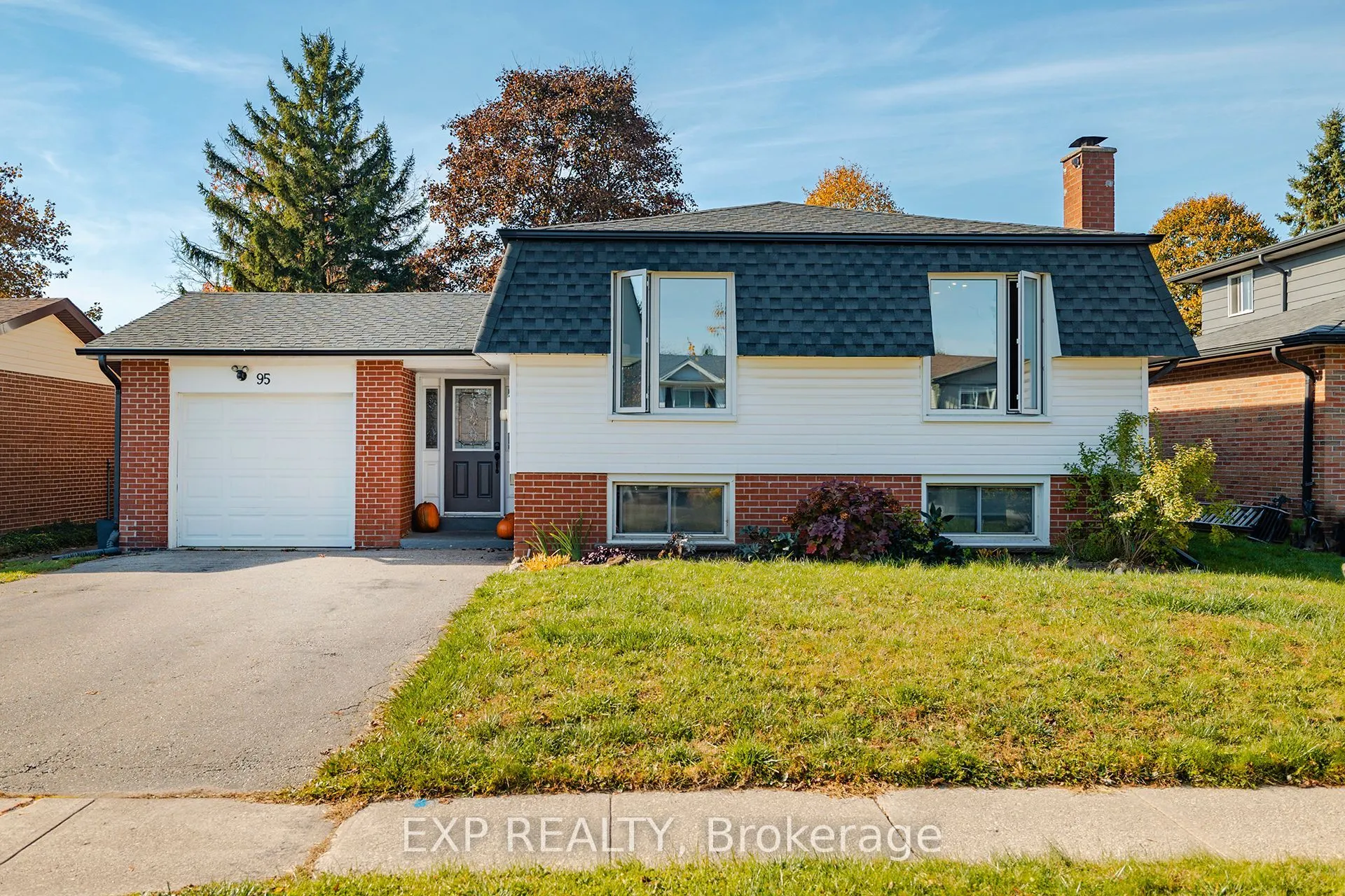 95 Avonmore Crescent