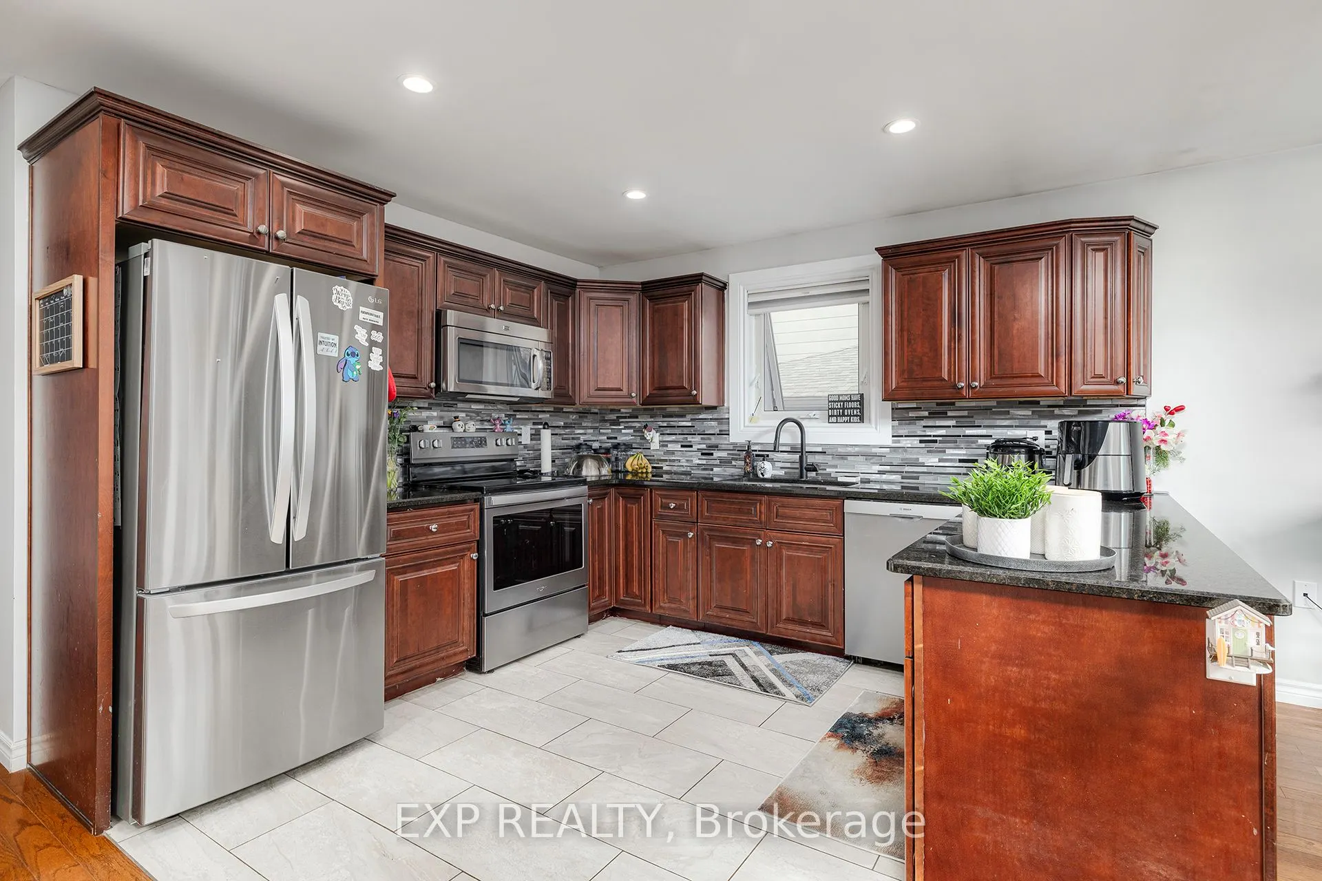 95 Avonmore Crescent