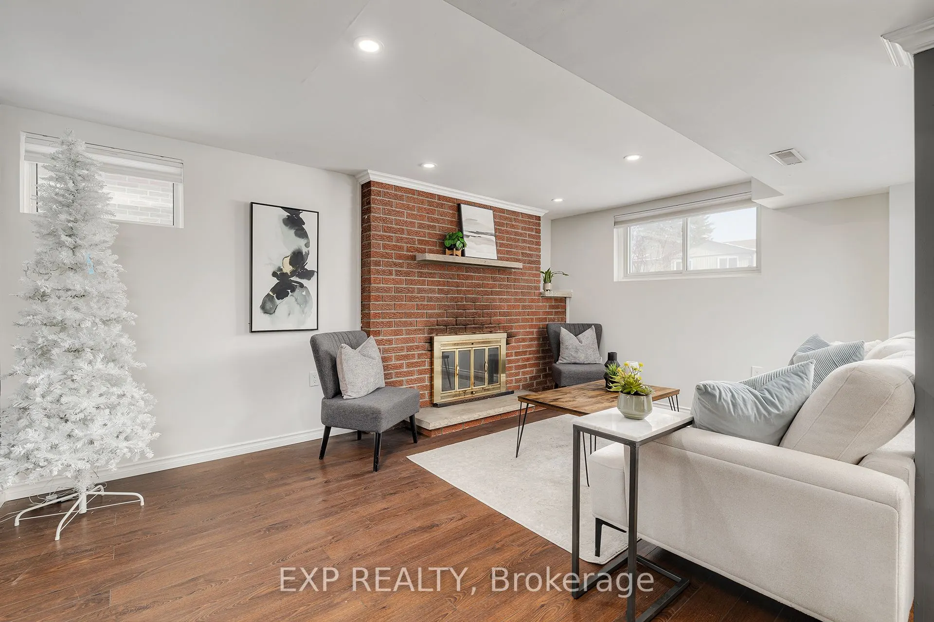 95 Avonmore Crescent