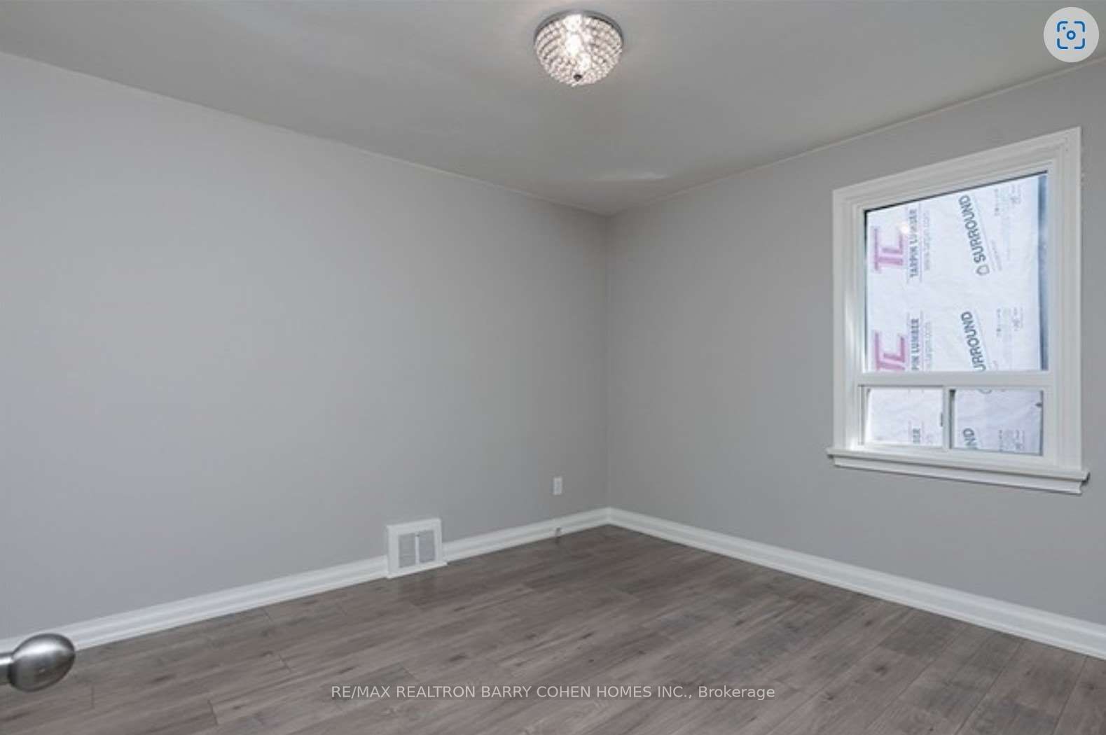 15 Delroy Drive