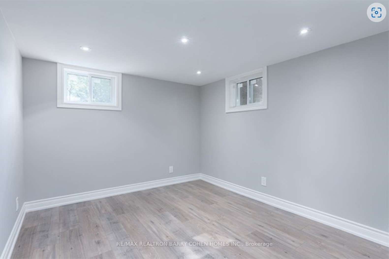 15 Delroy Drive