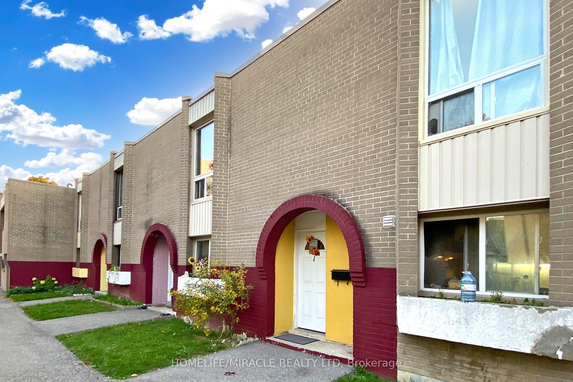 61 Driftwood Avenue, #7