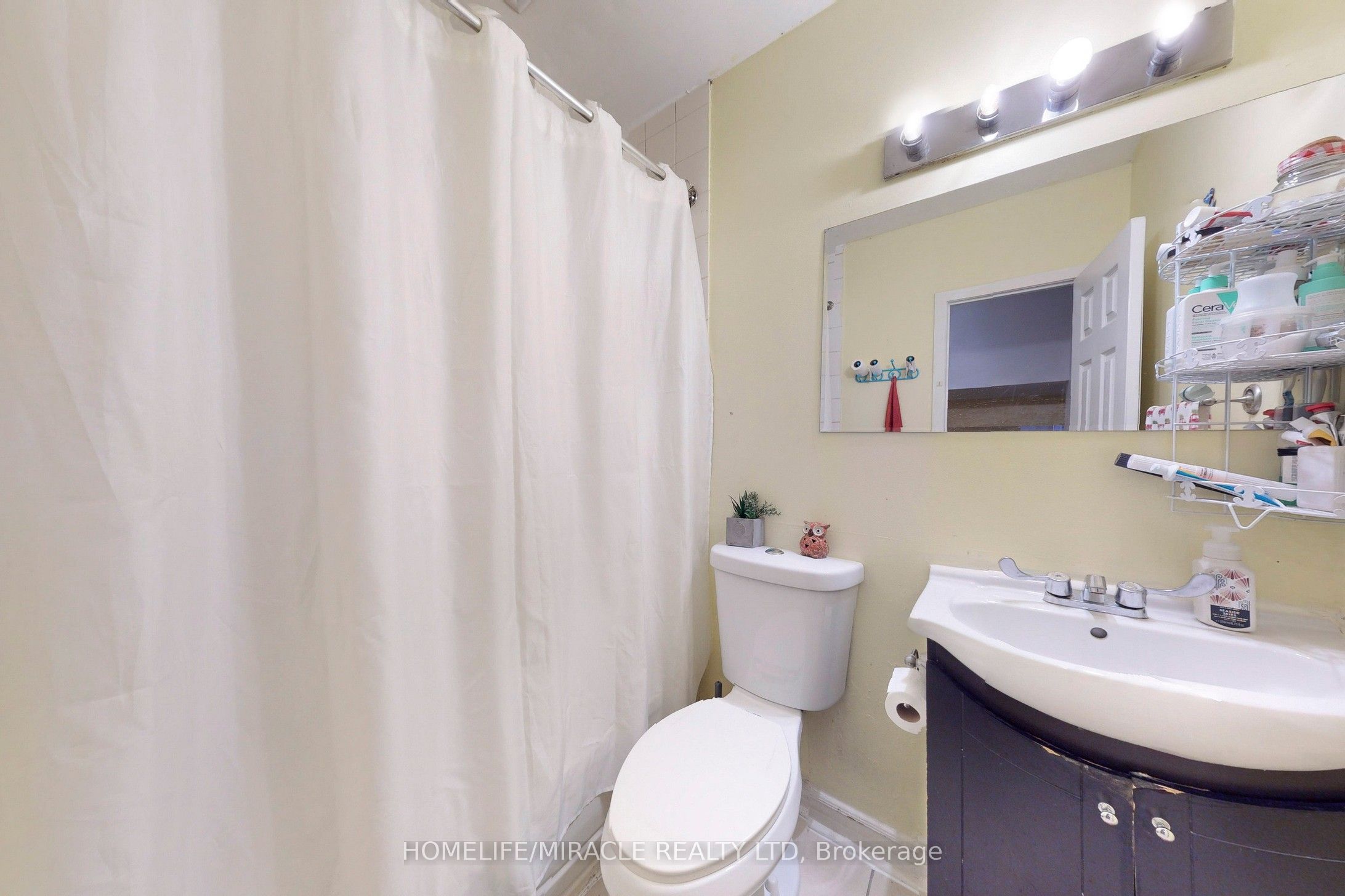61 Driftwood Avenue, #7