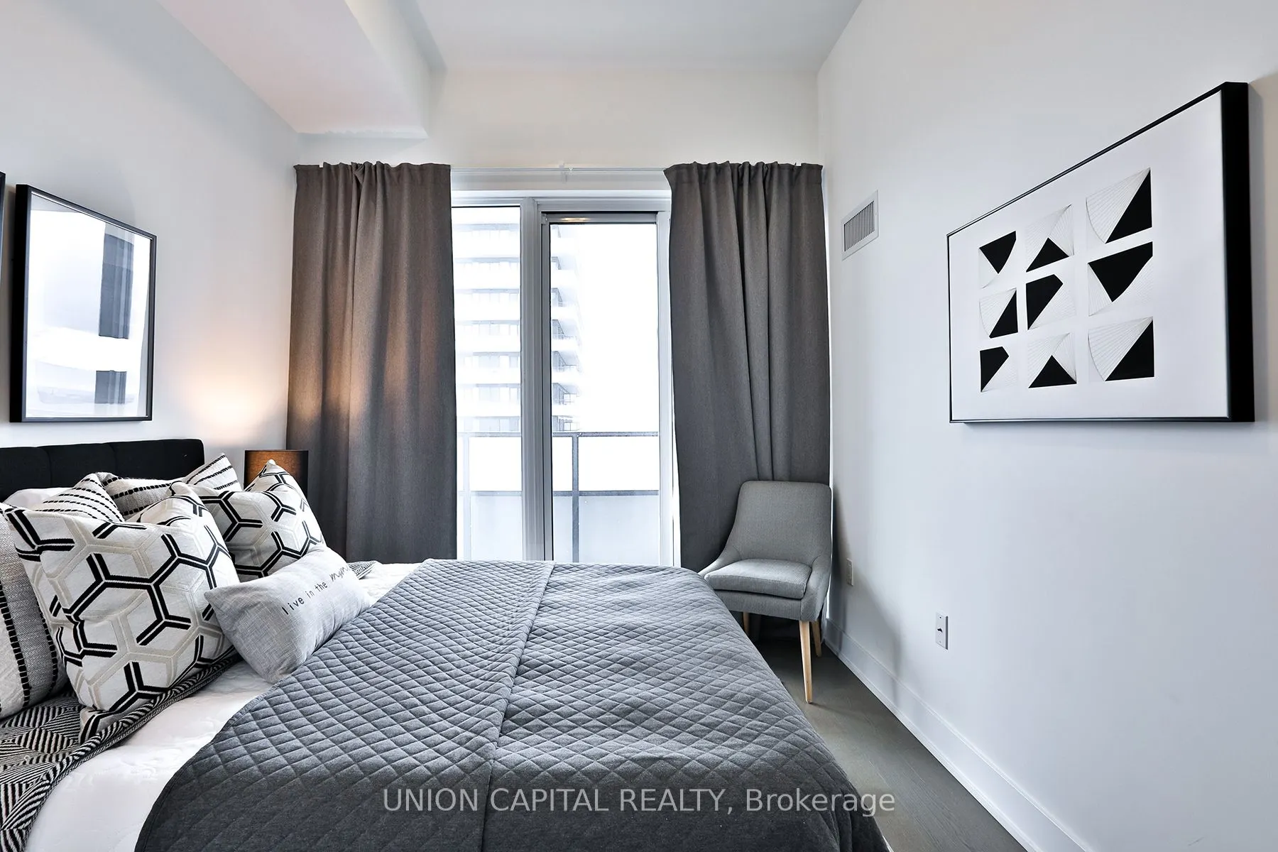 20 Shore Breeze Drive #LPH02B