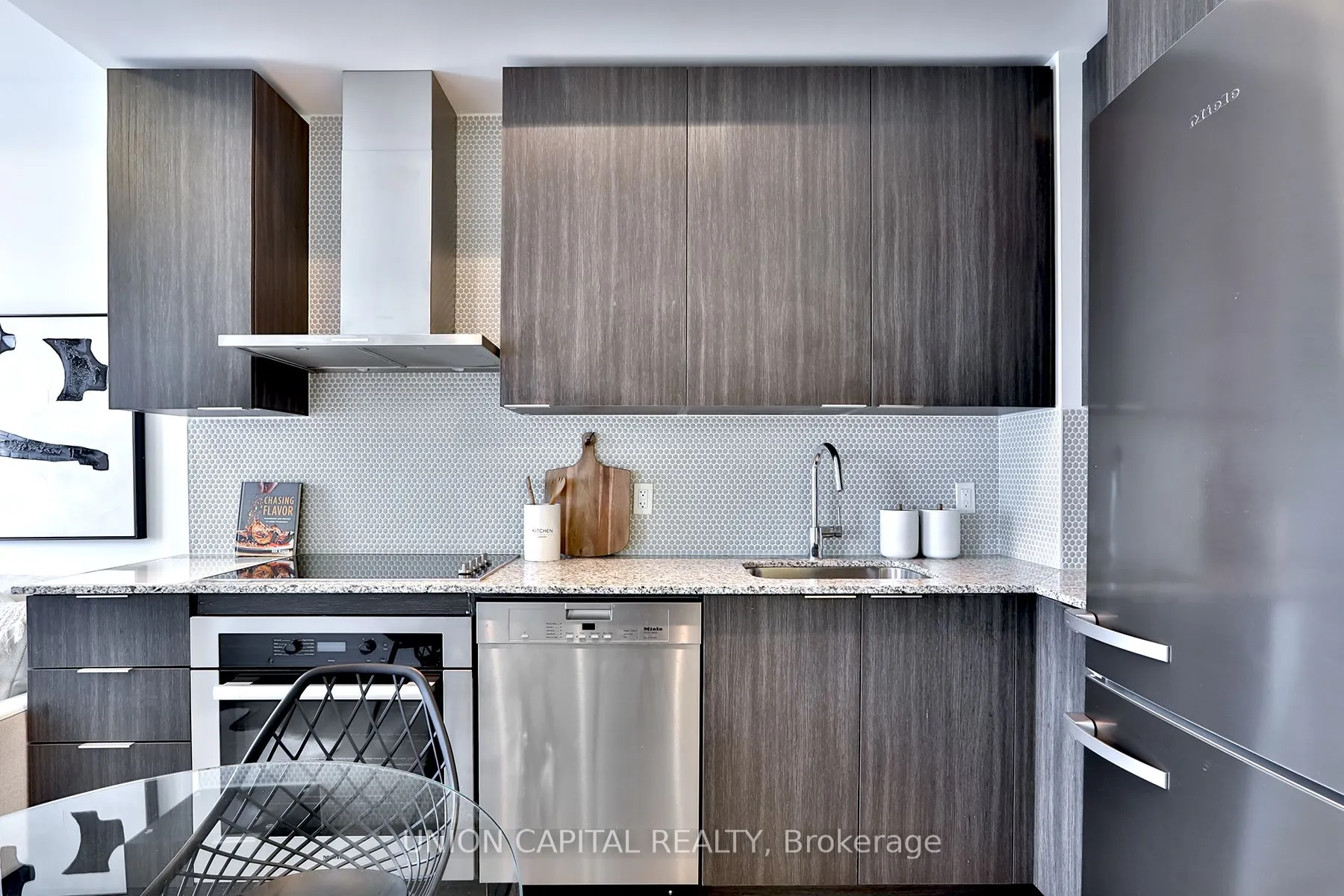 20 Shore Breeze Drive #LPH02B