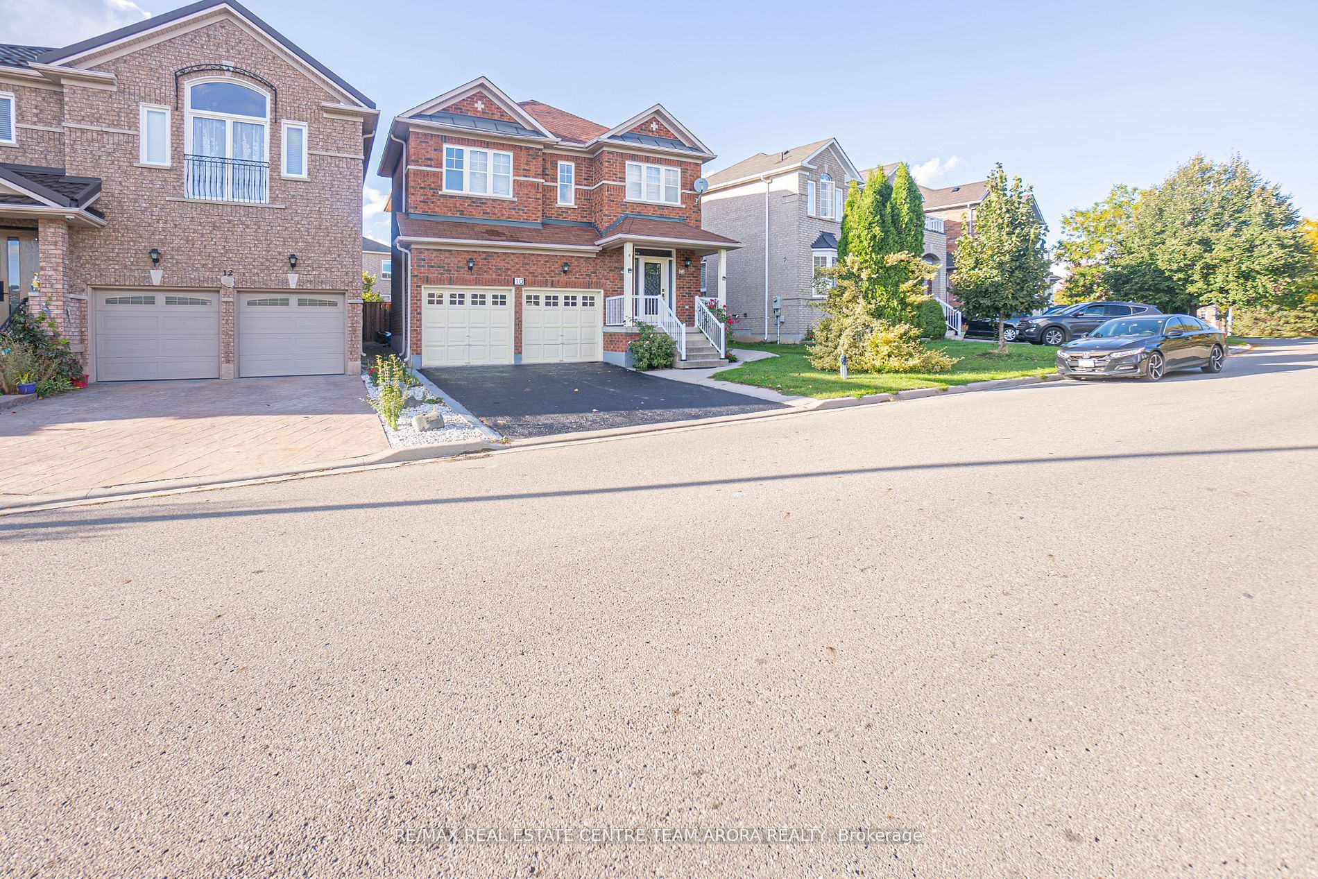 10 Pergola Way