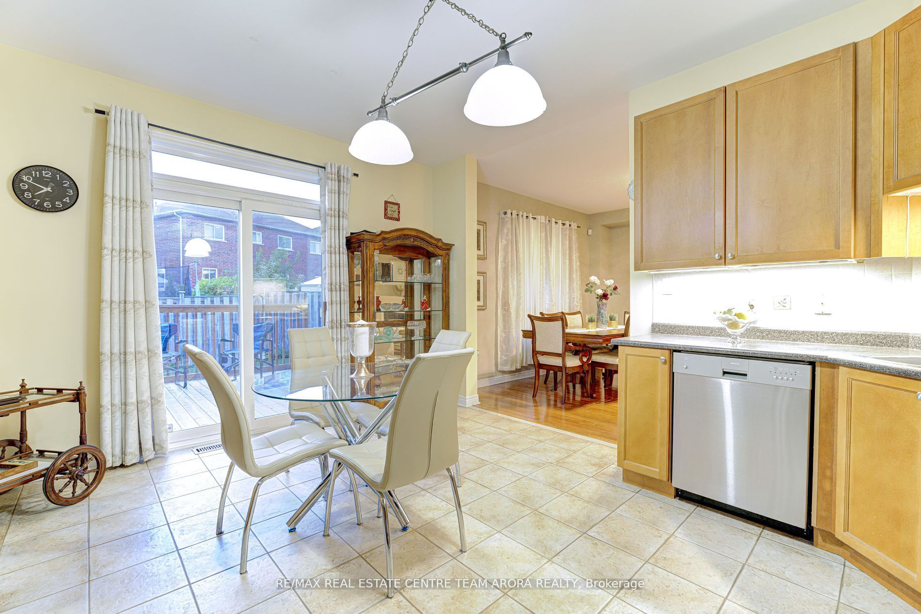 10 Pergola Way