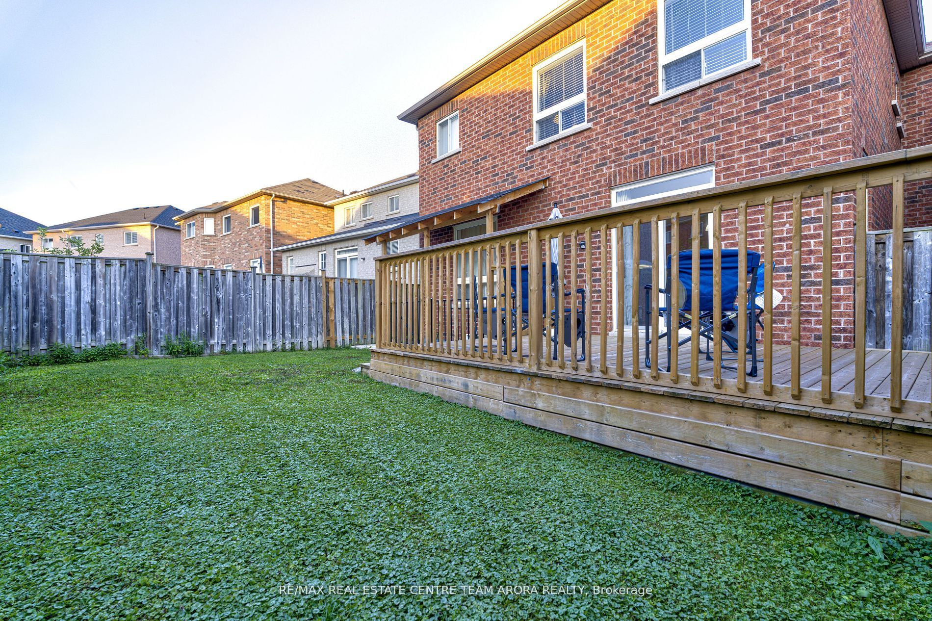 10 Pergola Way