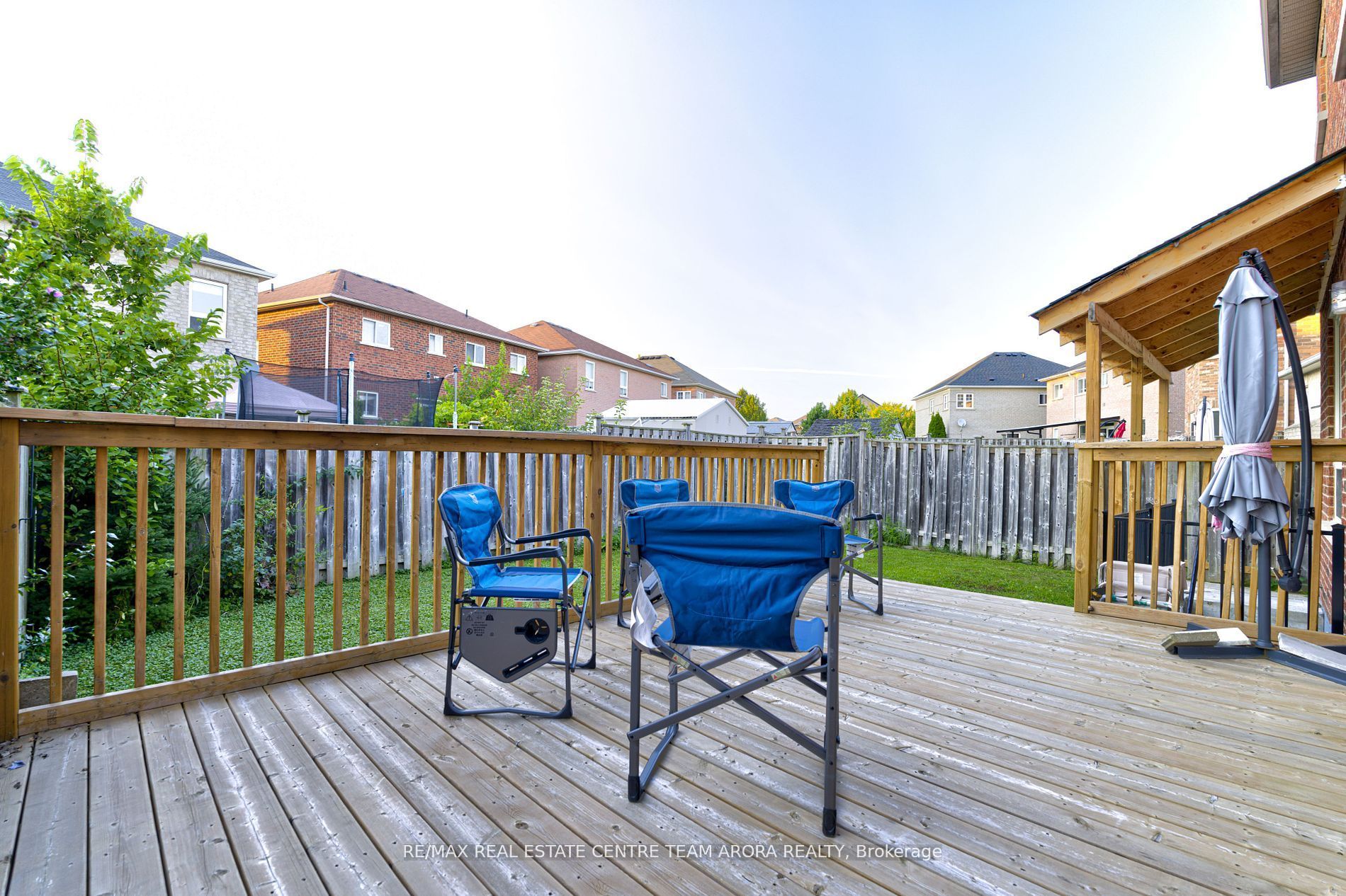 10 Pergola Way