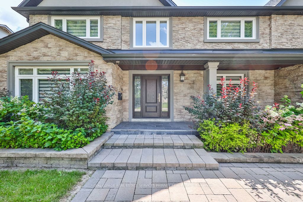 2068 Mississauga Road