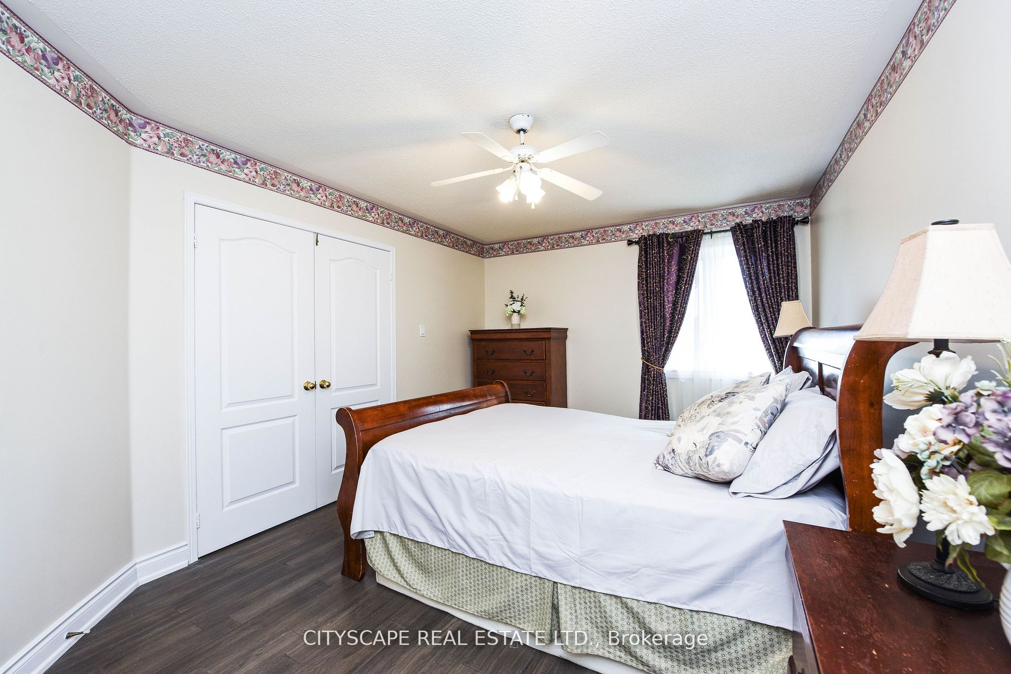 6037 Clover Ridge Crescent