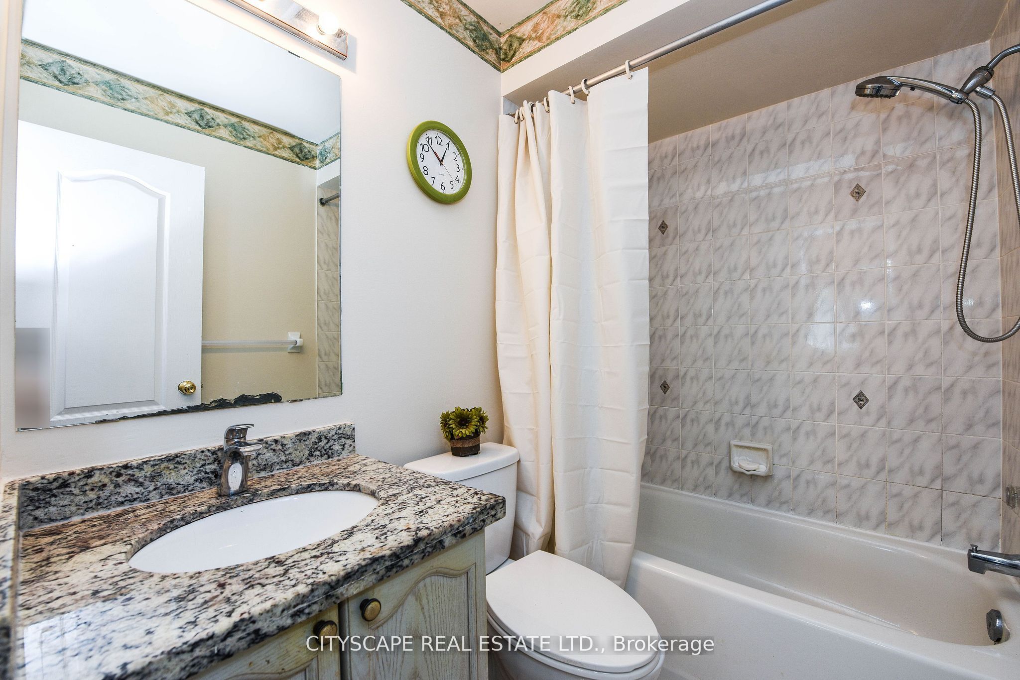 6037 Clover Ridge Crescent