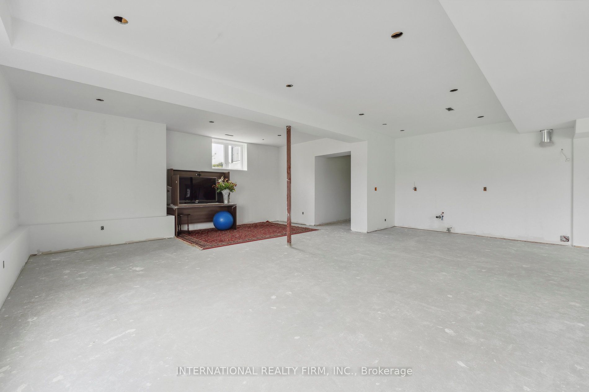 19769 Willoughby Road