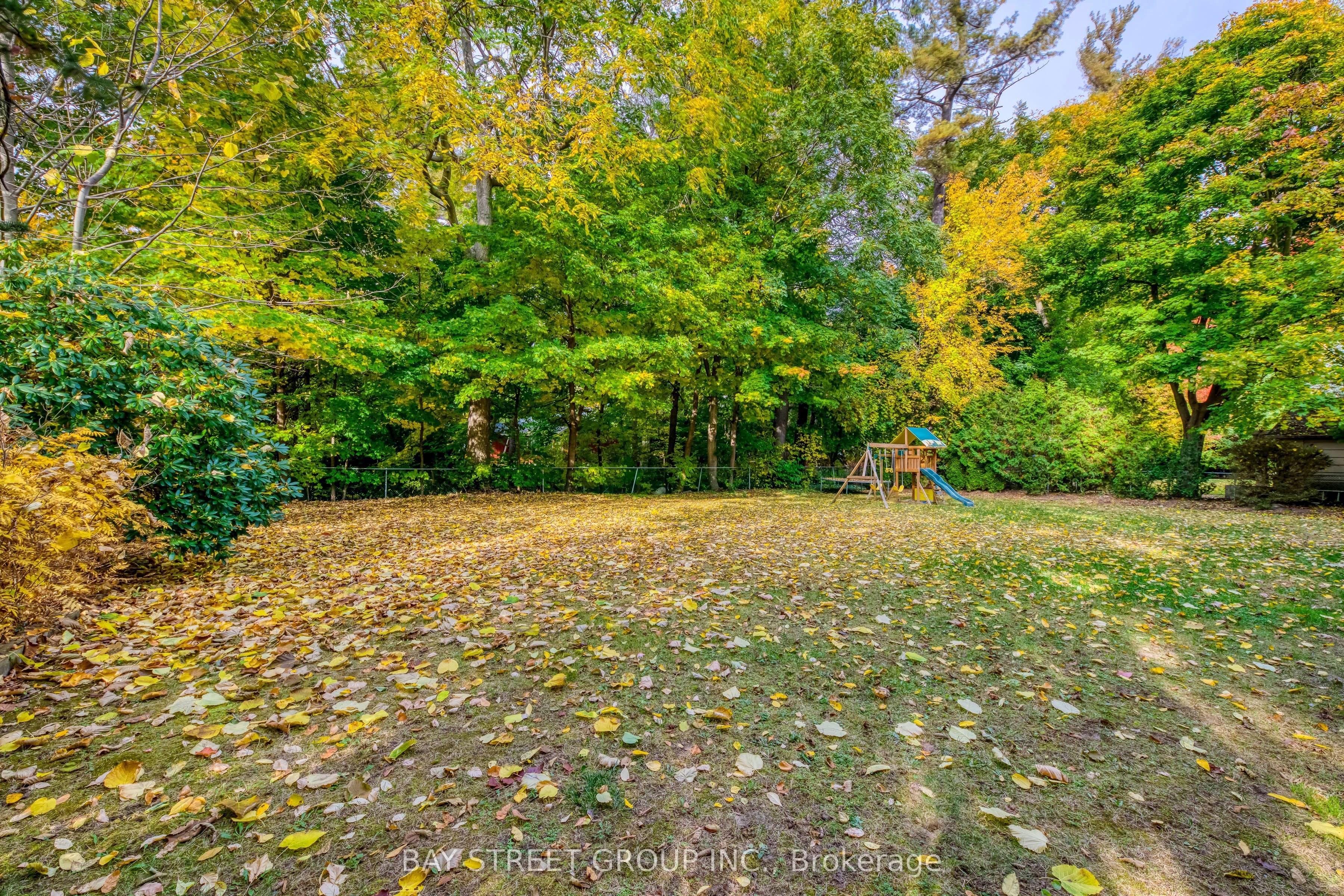 1031 Lakeshore Road W