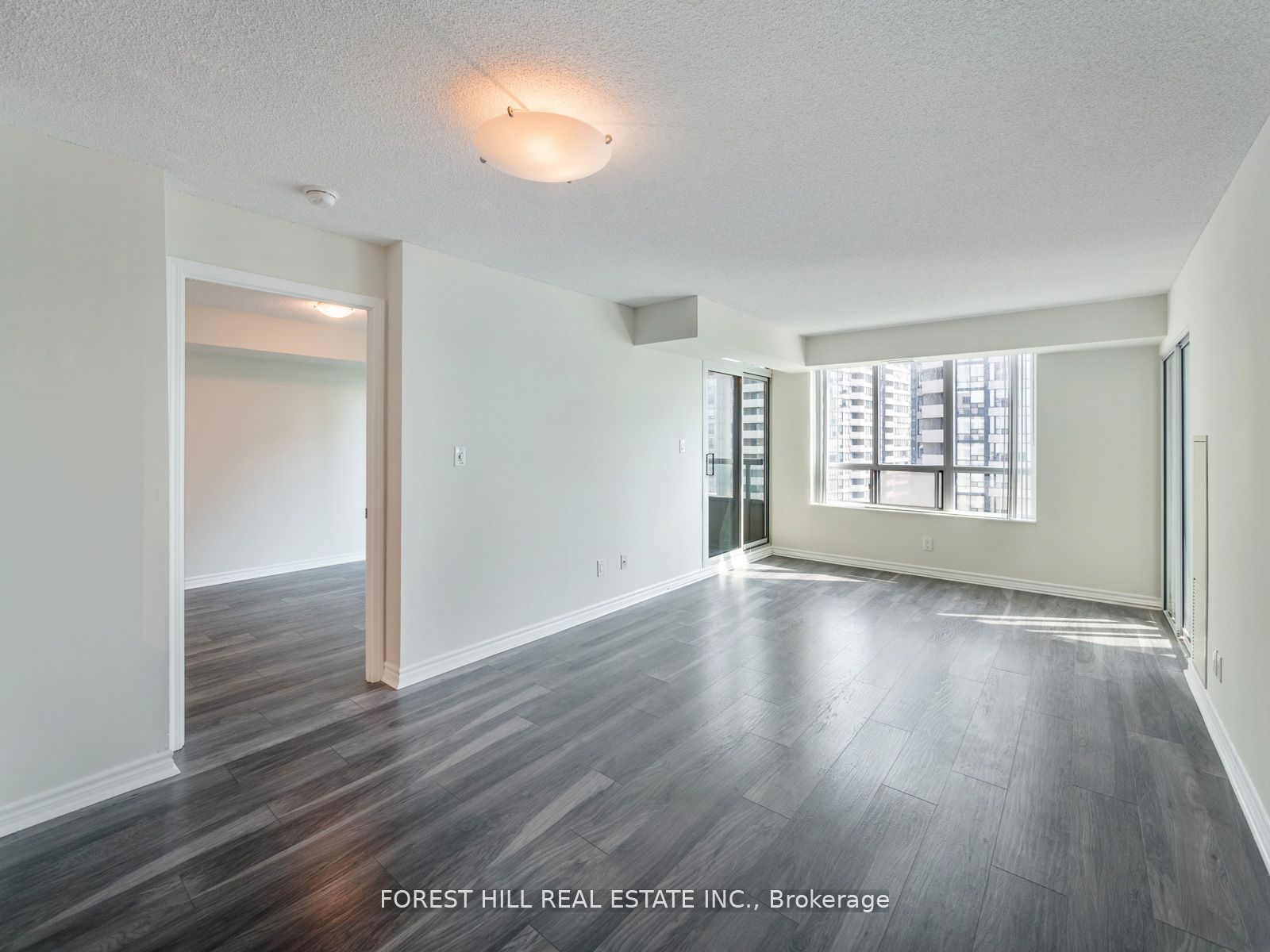 335 Rathburn Road W #1510