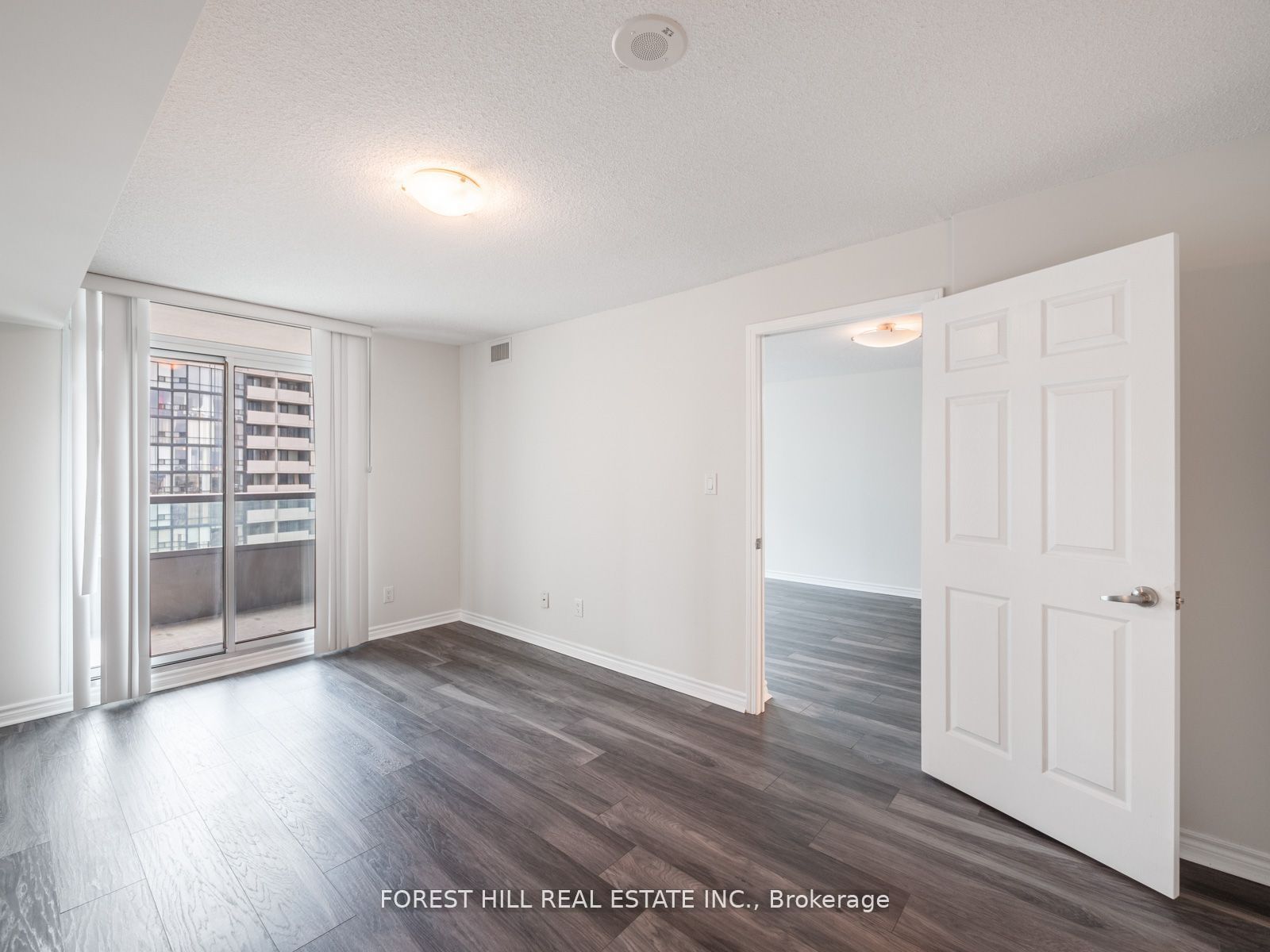 335 Rathburn Road W #1510
