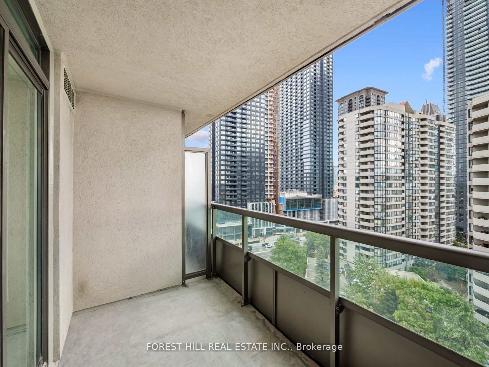 335 Rathburn Road W #1510