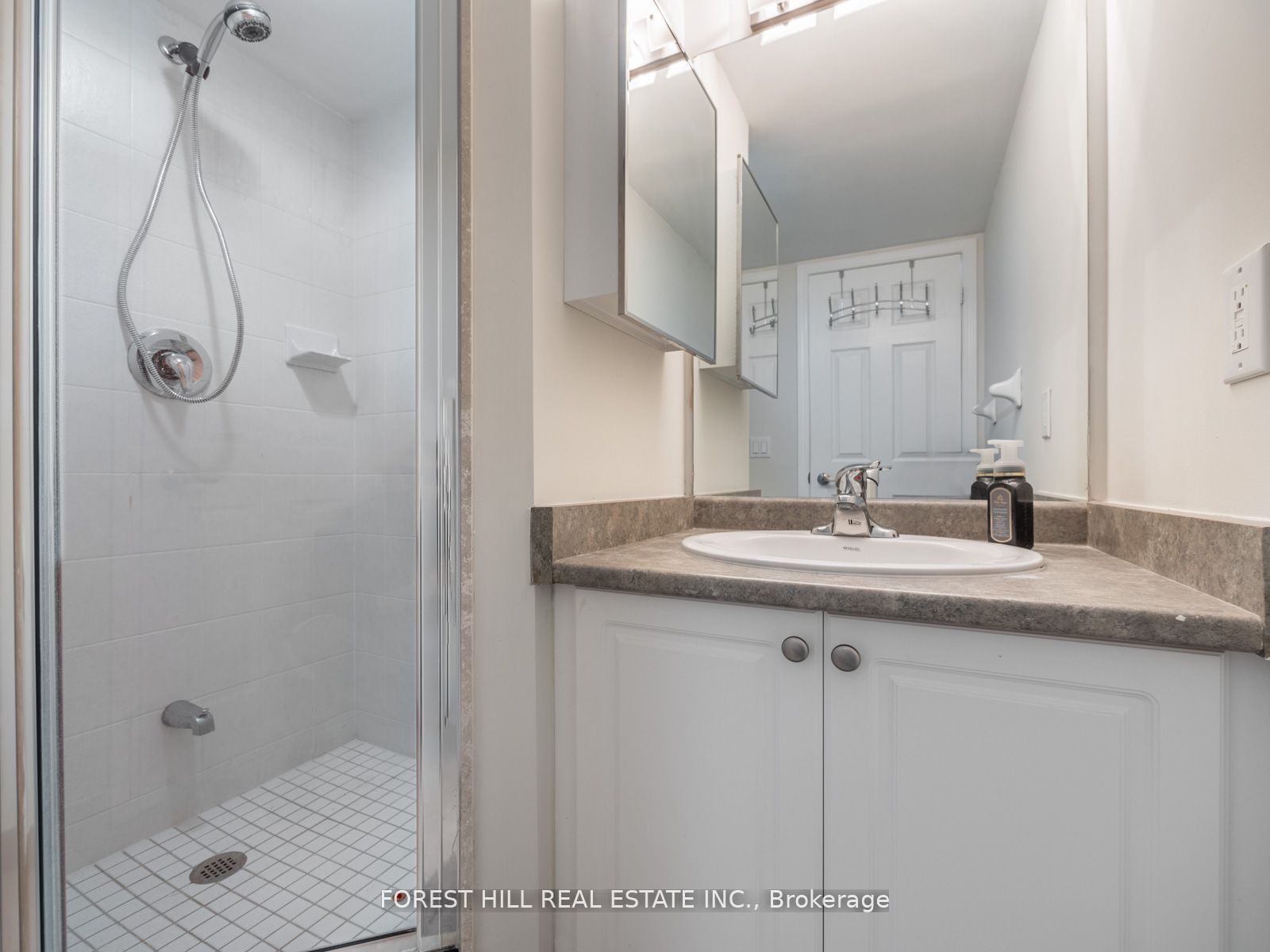 335 Rathburn Road W #1510