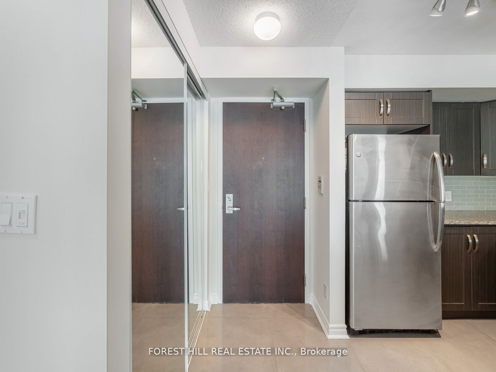 335 Rathburn Road W #1510