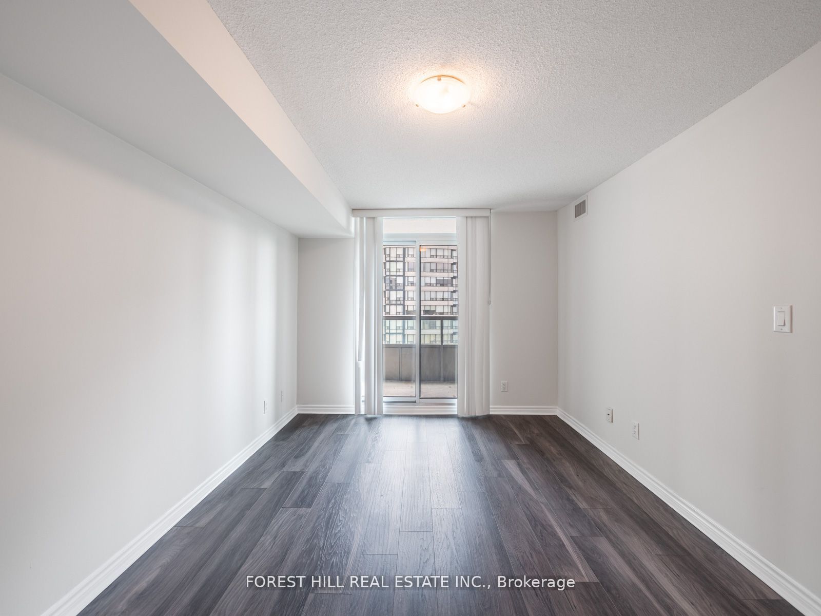 335 Rathburn Road W #1510