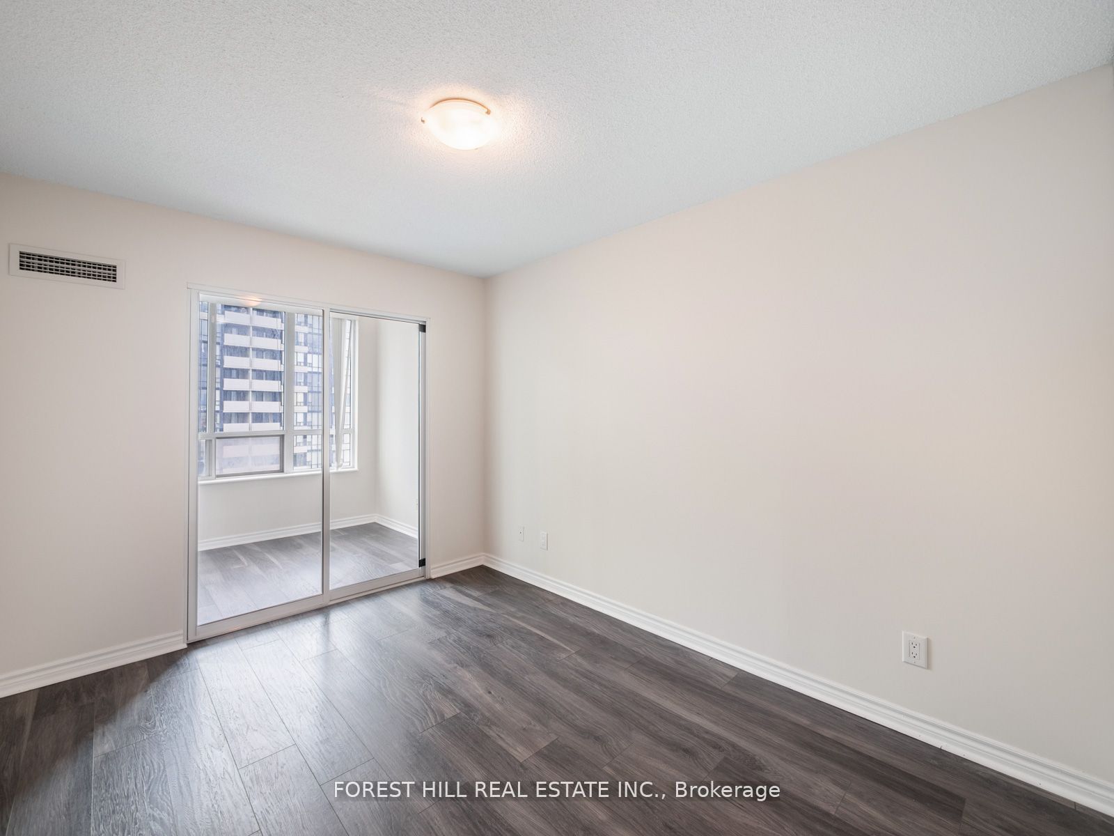 335 Rathburn Road W #1510