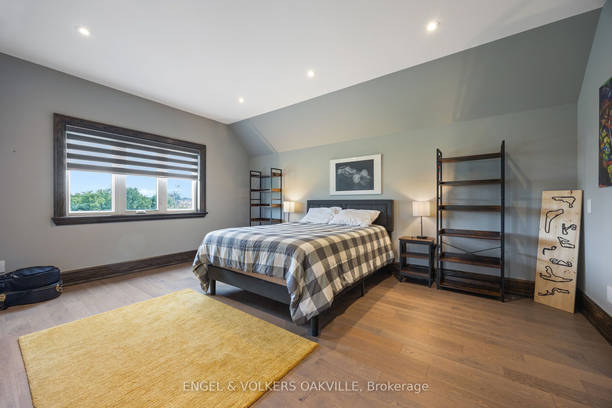 31 Ferrara Drive