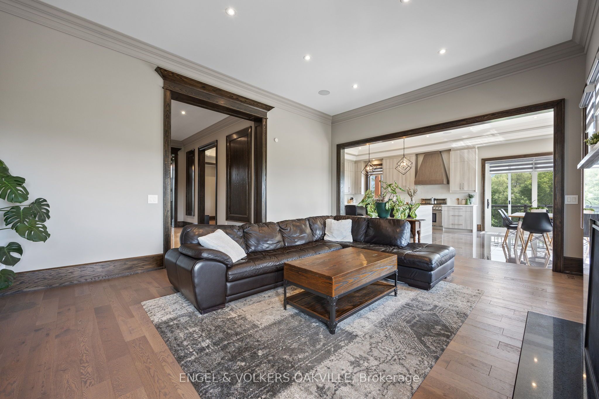31 Ferrara Drive