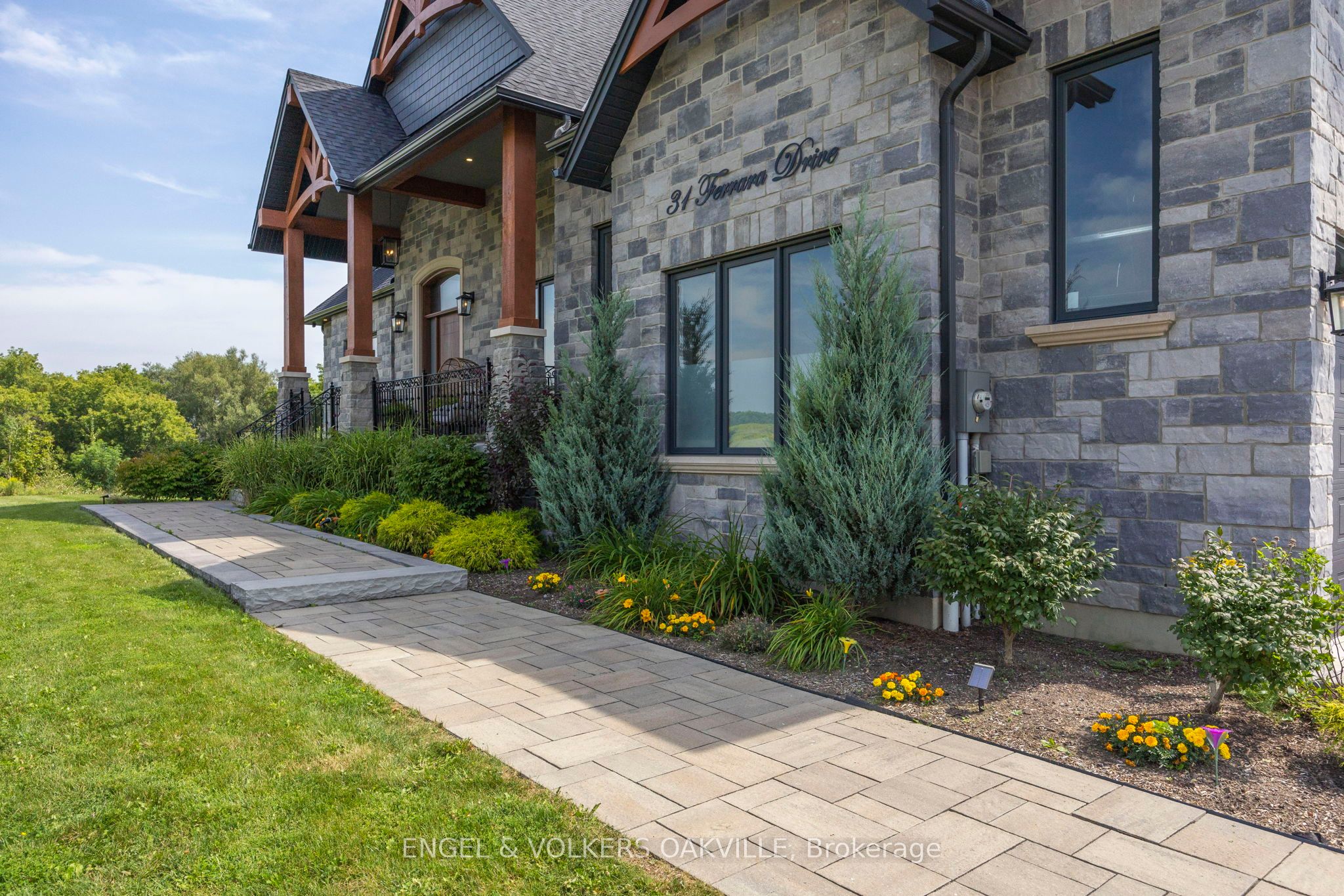 31 Ferrara Drive