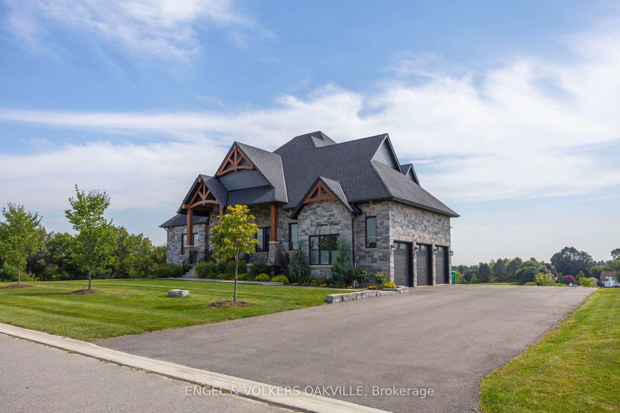 31 Ferrara Drive