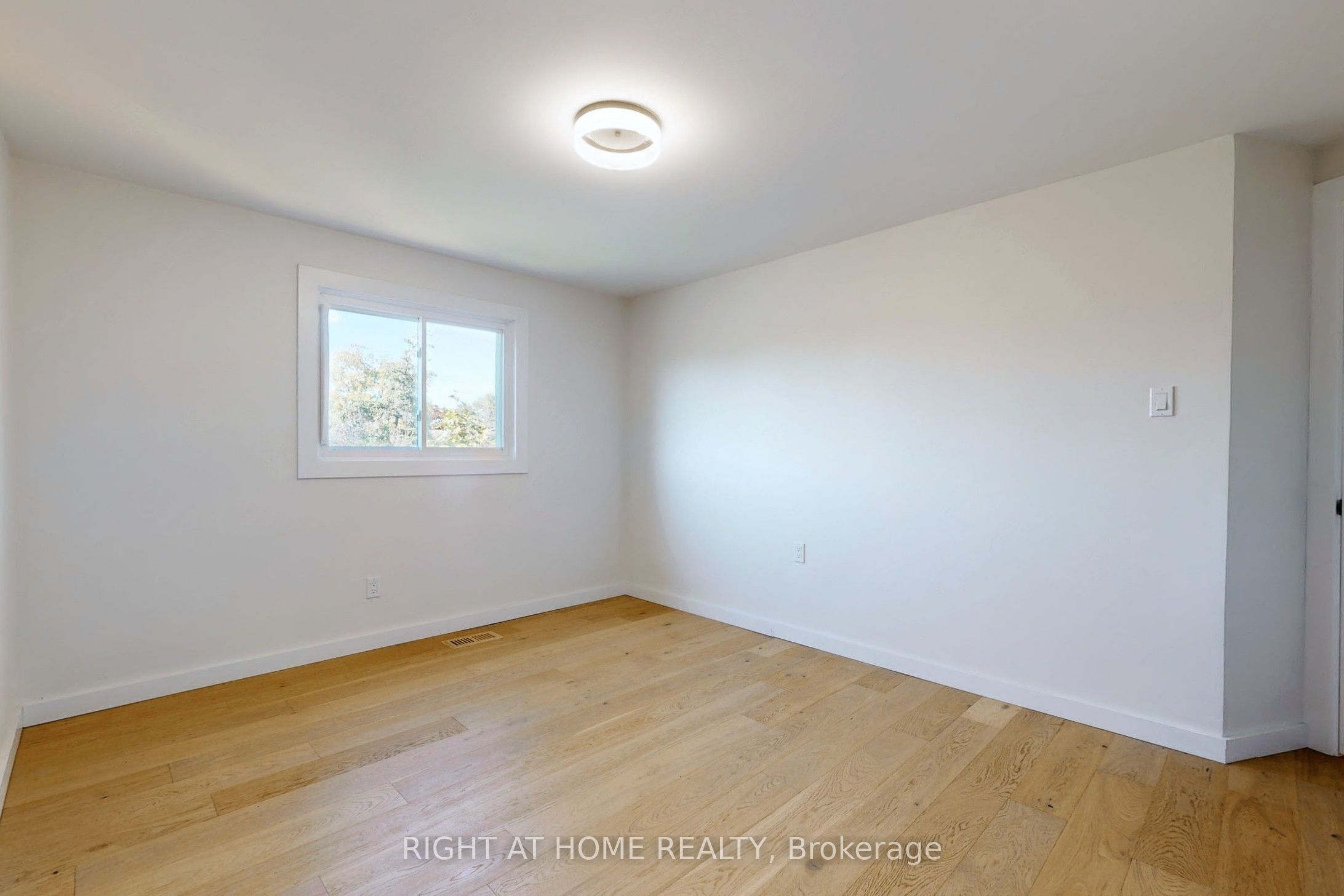 400 Bloor Street, #6