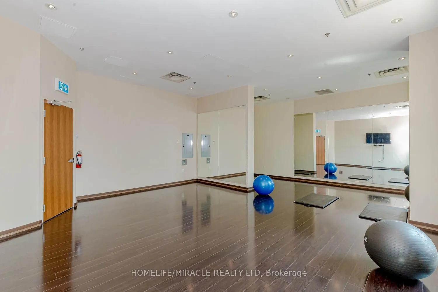 215 Queen Street E #1710